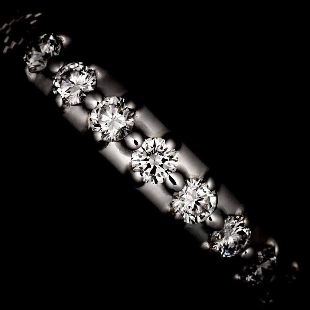 Gucci Diamantissima #8 Ring with Diamonds, 18K White Gold (750) — Like New