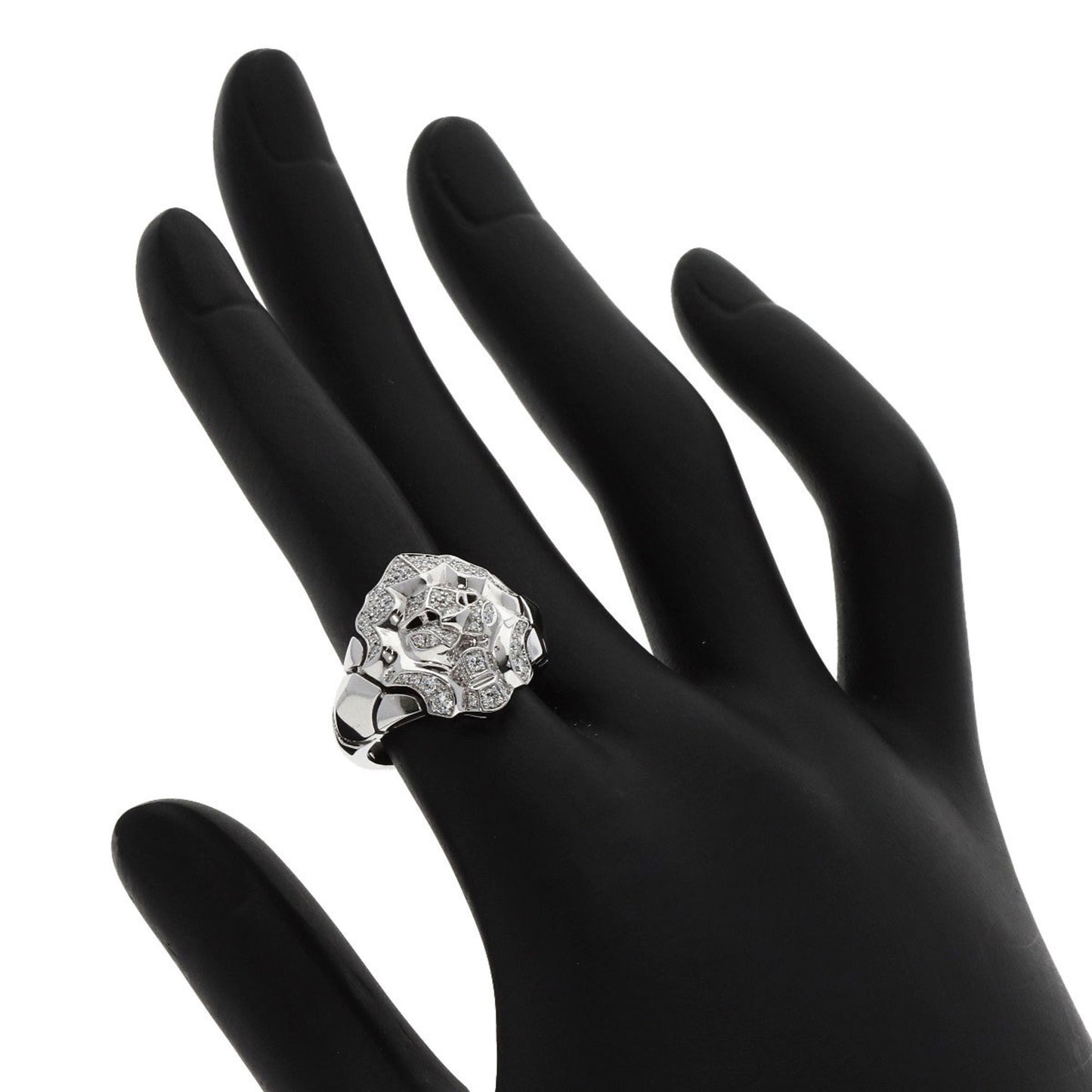 CHANEL Sur Signe du Lion Diamond Ring in 18K White Gold for Women