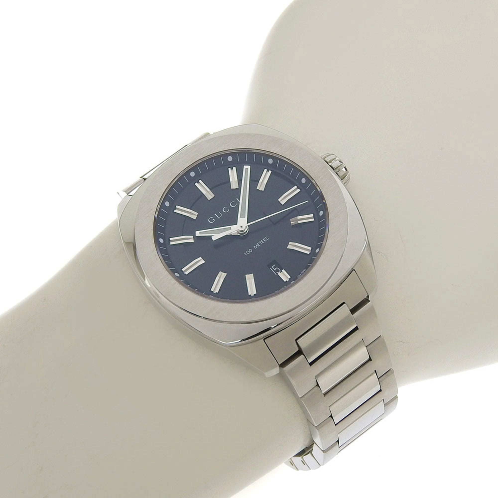 Gucci Date 100m YA142201 142 2 Black Dial Stainless Steel Quartz Watch with Battery, 43mm Men's — Very Good