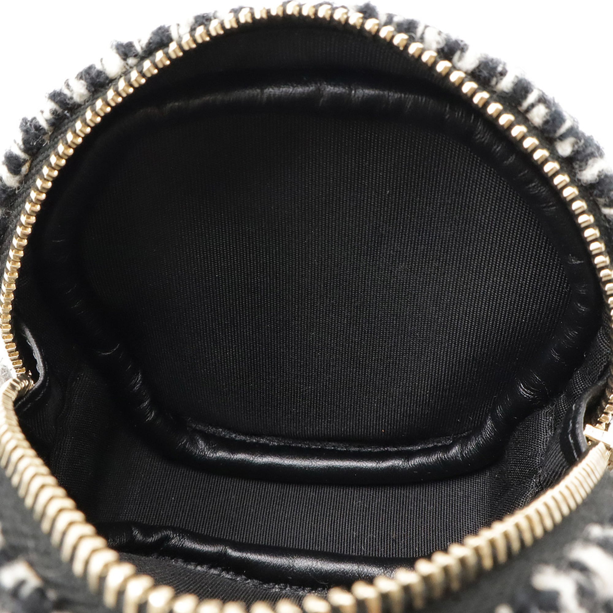 CHANEL Round Chain Shoulder Pochette in Houndstooth Tweed with Boa, Ivory and Black, AP0986 — Like New