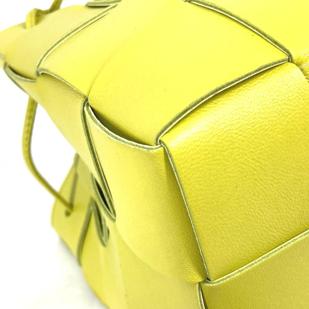 BOTTEGA VENETA 680218 Crossbody Bucket Pochette Shoulder Bag Kiwi Light green — Like New