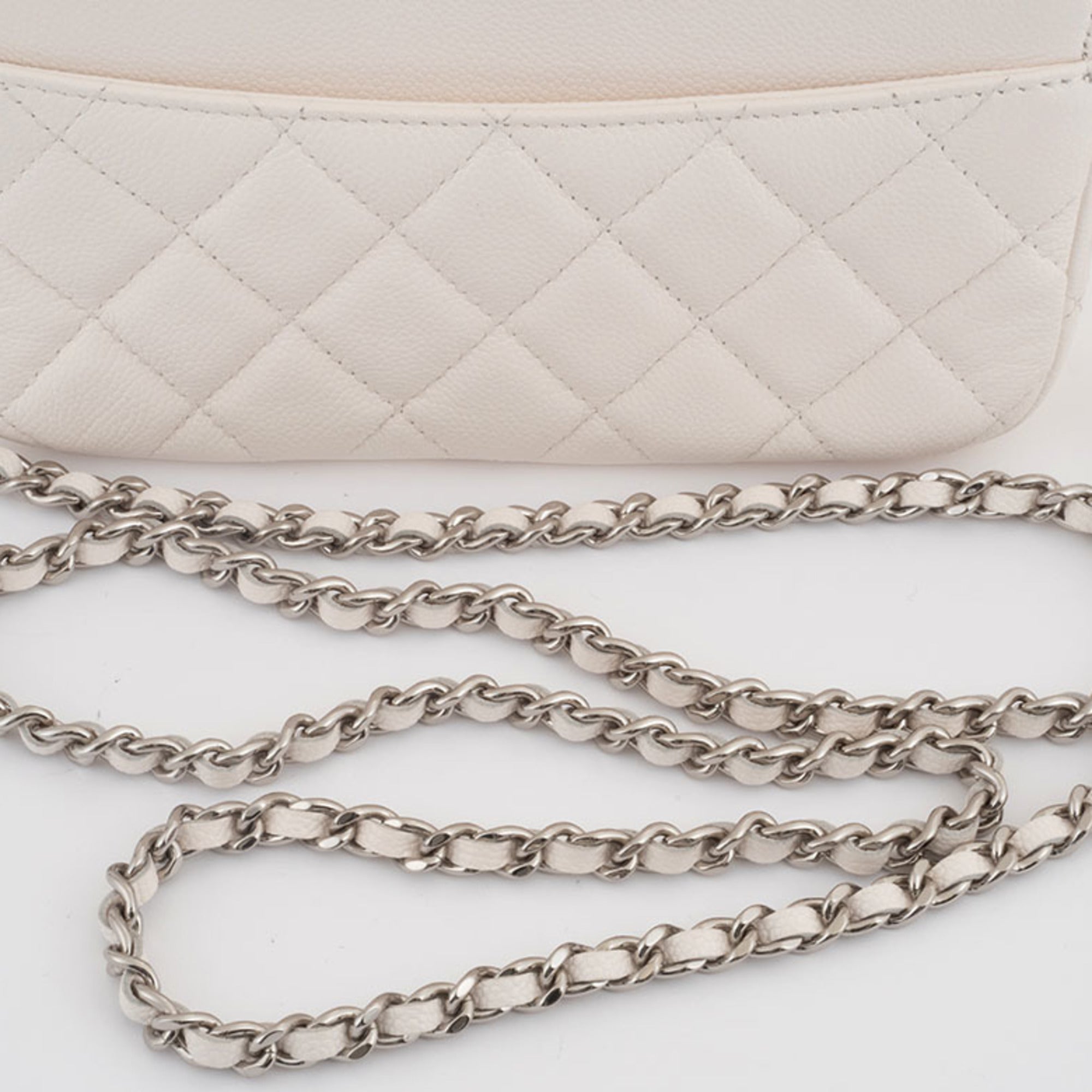 Chanel Matelasse Flap Phone Case Shoulder Bag White Women's Caviar Skin CHANEL — Like New
