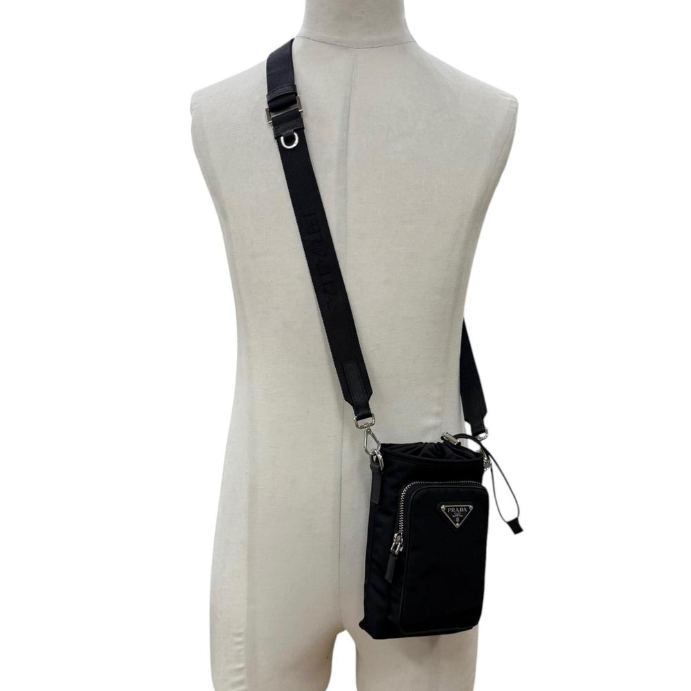 PRADA 2ZH155 Nylon Leather Re-Nylon Triangle Logo Plate Phone Case Shoulder Bag Black Silver Hardware Made in Italy Men's Comes with Box — Like New