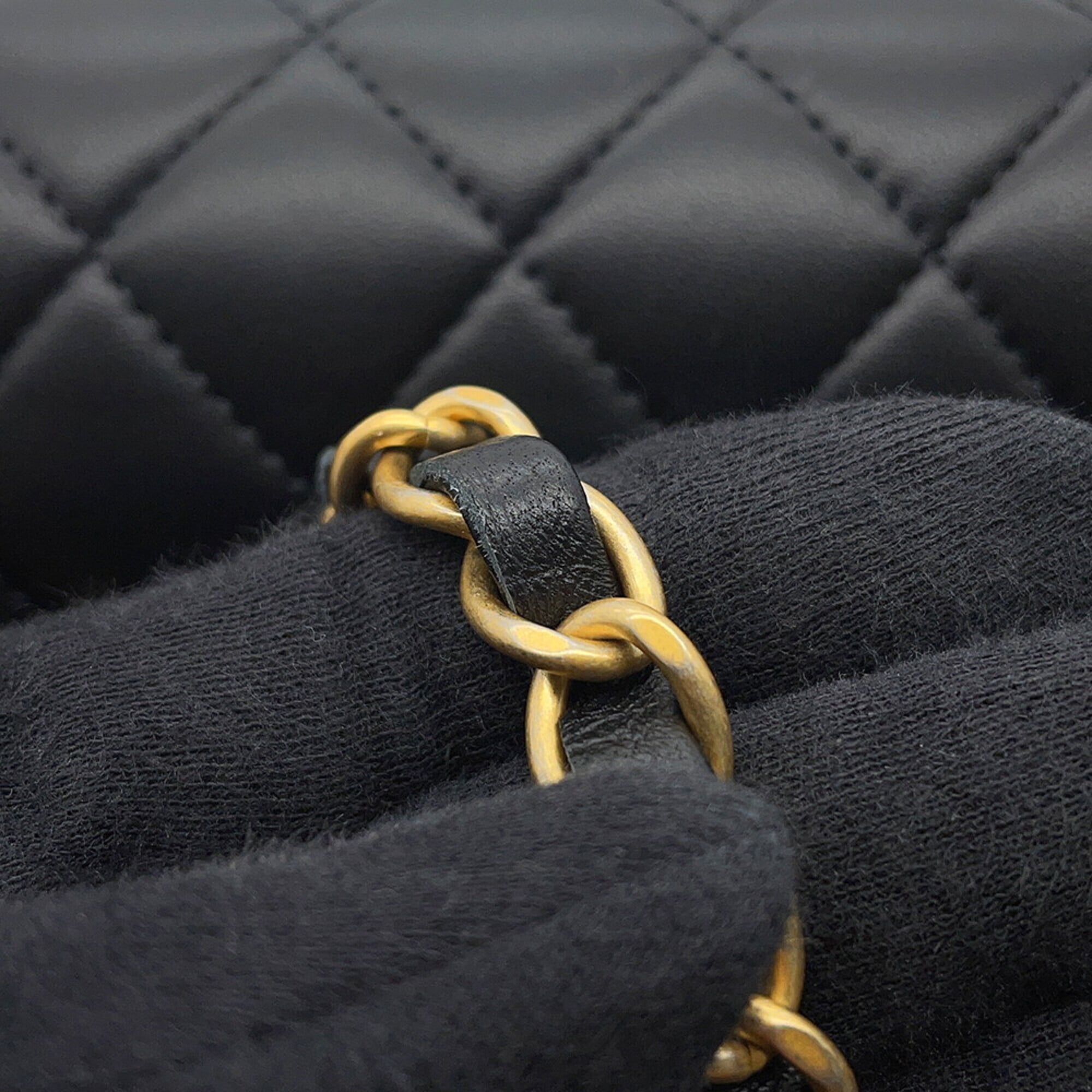 Chanel Chain Shoulder Bag Matelassé 25 Coco Mark Icon Charm Lambskin Double A01112 CHANEL Black Handbag Women's — Like New