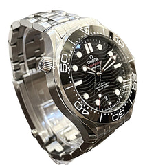 Omega Seamaster Diver 300 wristwatch, total weight 176g, stainless steel, automatic movement, black dial, model number 210.30.42.20.01.001 — Good