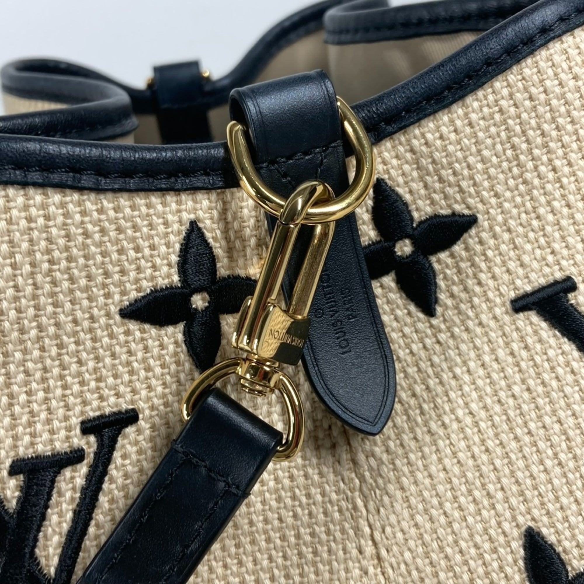 LOUIS VUITTON M23080 Monogram by the Pool NeoNoe MM Shoulder Bag Crossbody Drawstring Cotton Leather Women's Noir Black — Like New