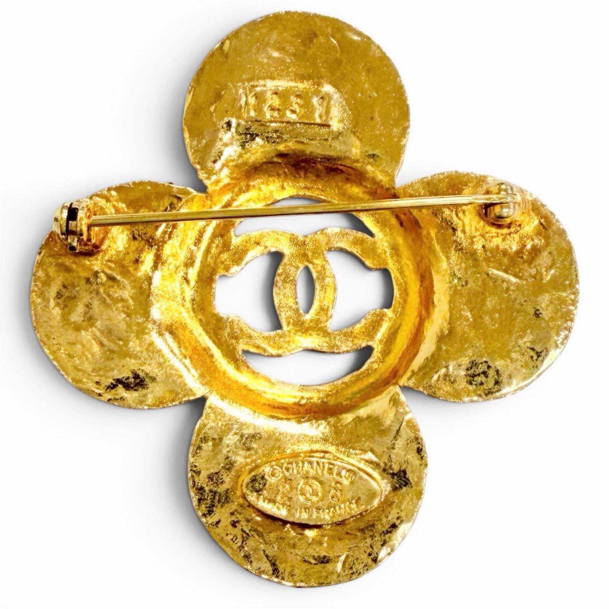 CHANEL Vintage 28 Coco Mark Flower Motif Brooch, Gold, Made in France, Women's, Highly Recommended ◎ — Like New