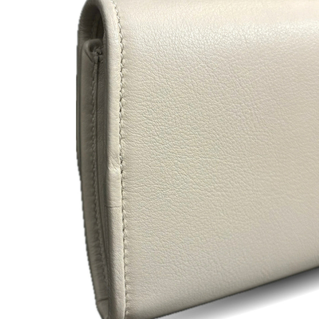 Gucci Blondie Chain Wallet Shoulder Medium White Gold Bag 725219 GUCCI