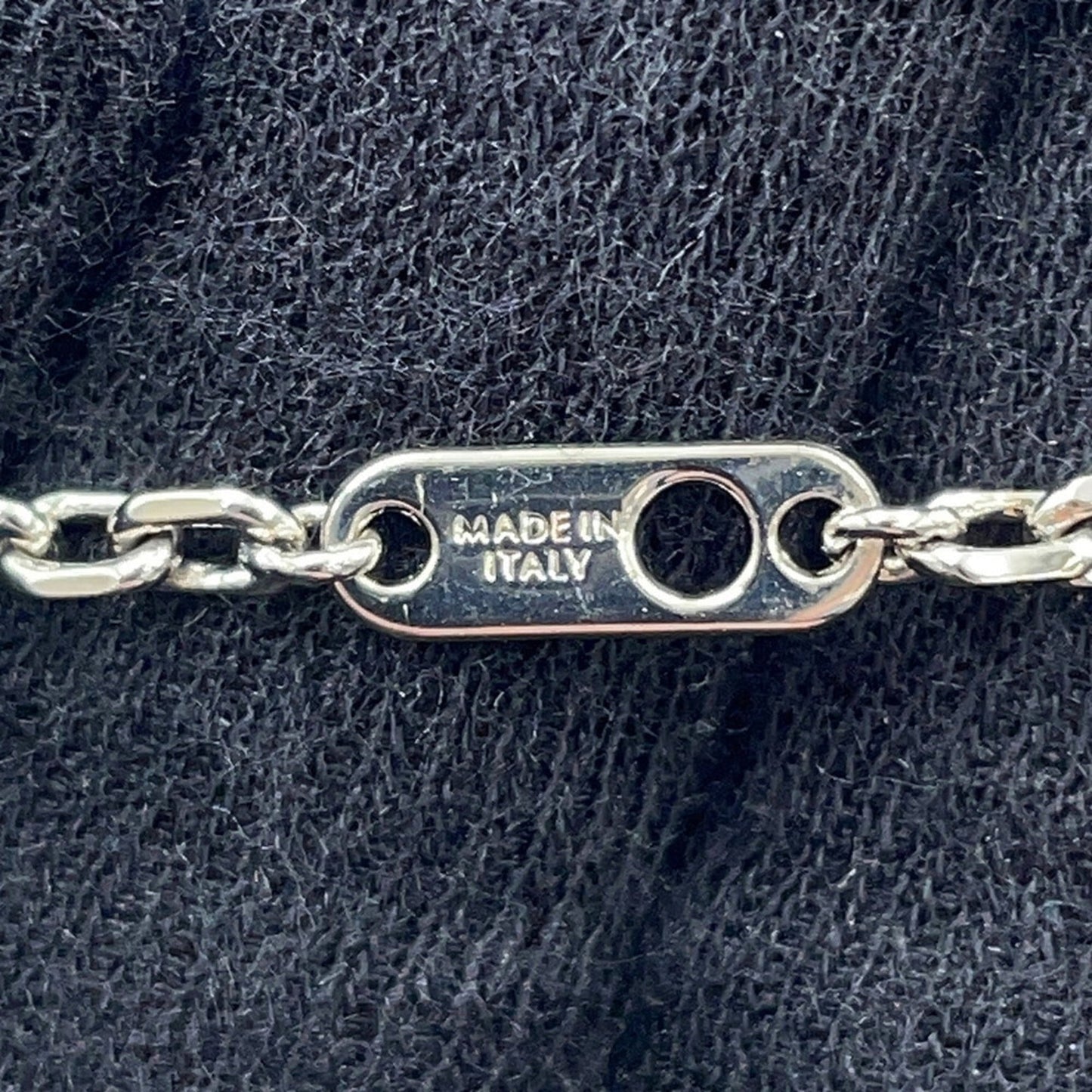 Louis Vuitton Necklace Pendant LV Plain MP3157 LOUIS VUITTON