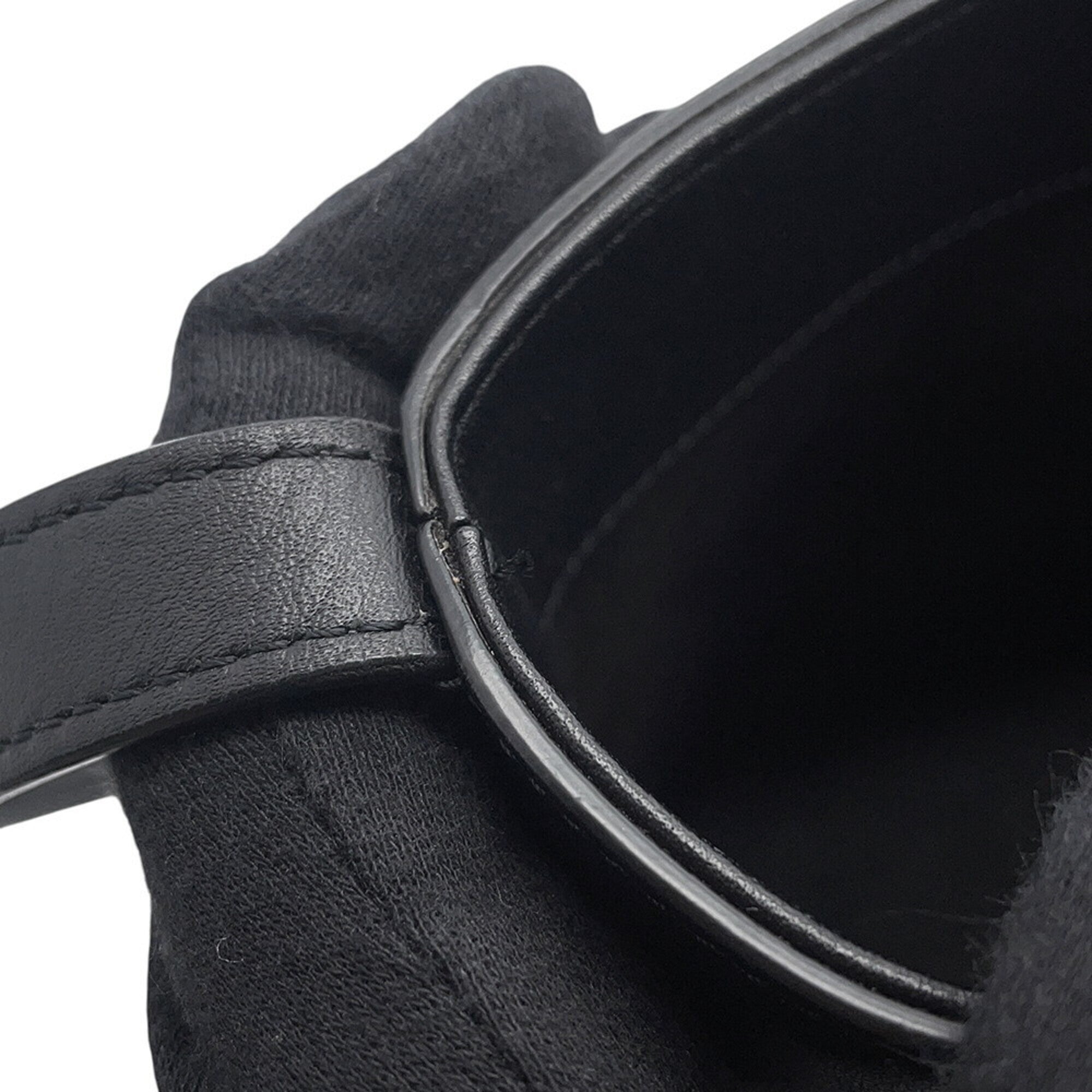 Celine Shoulder Bag Cuir Triomphe Small 198243 CELINE Handbag Black — Like New