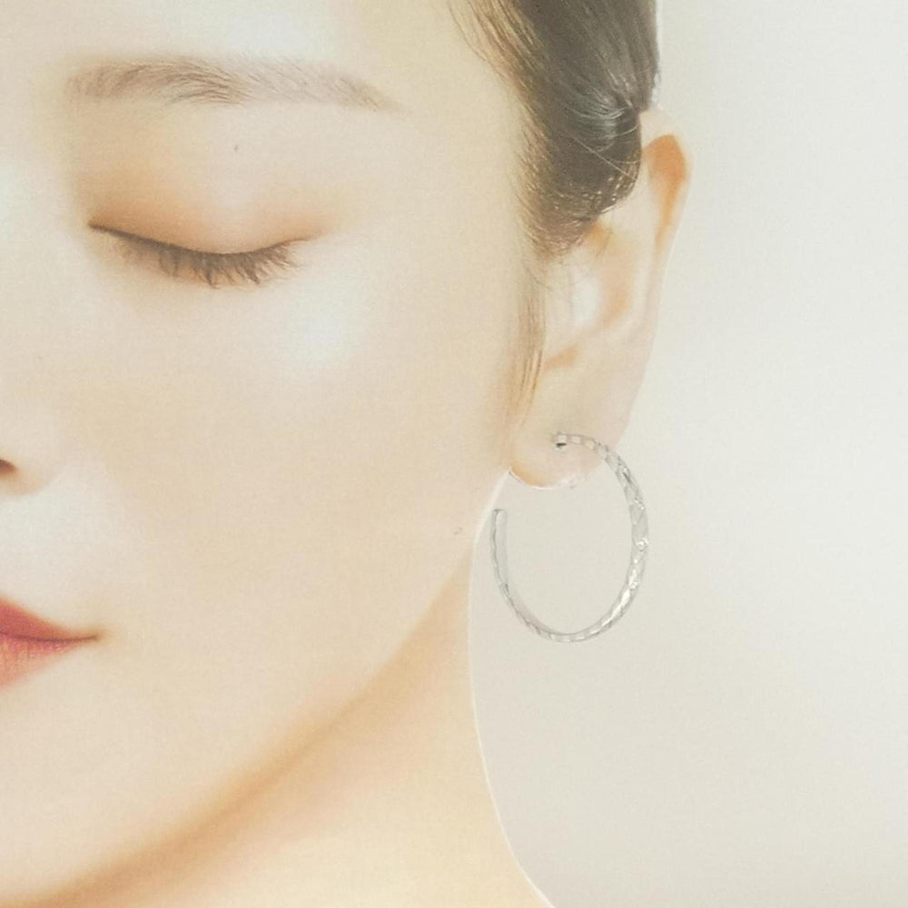 Chanel Coco Crush Earrings — Like New