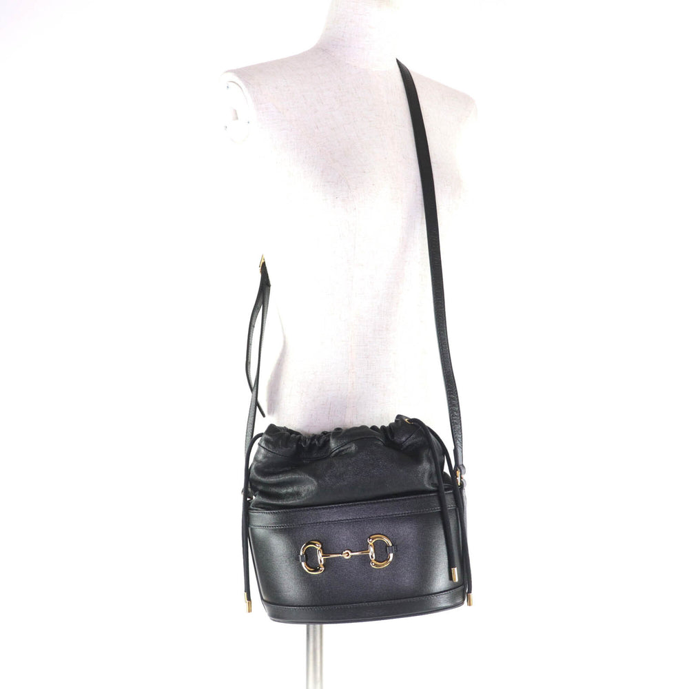 GUCCI 602118 Horsebit Leather Bucket Bag Shoulder Black Gold Hardware with Dust Made in Italy Women's — Like New
