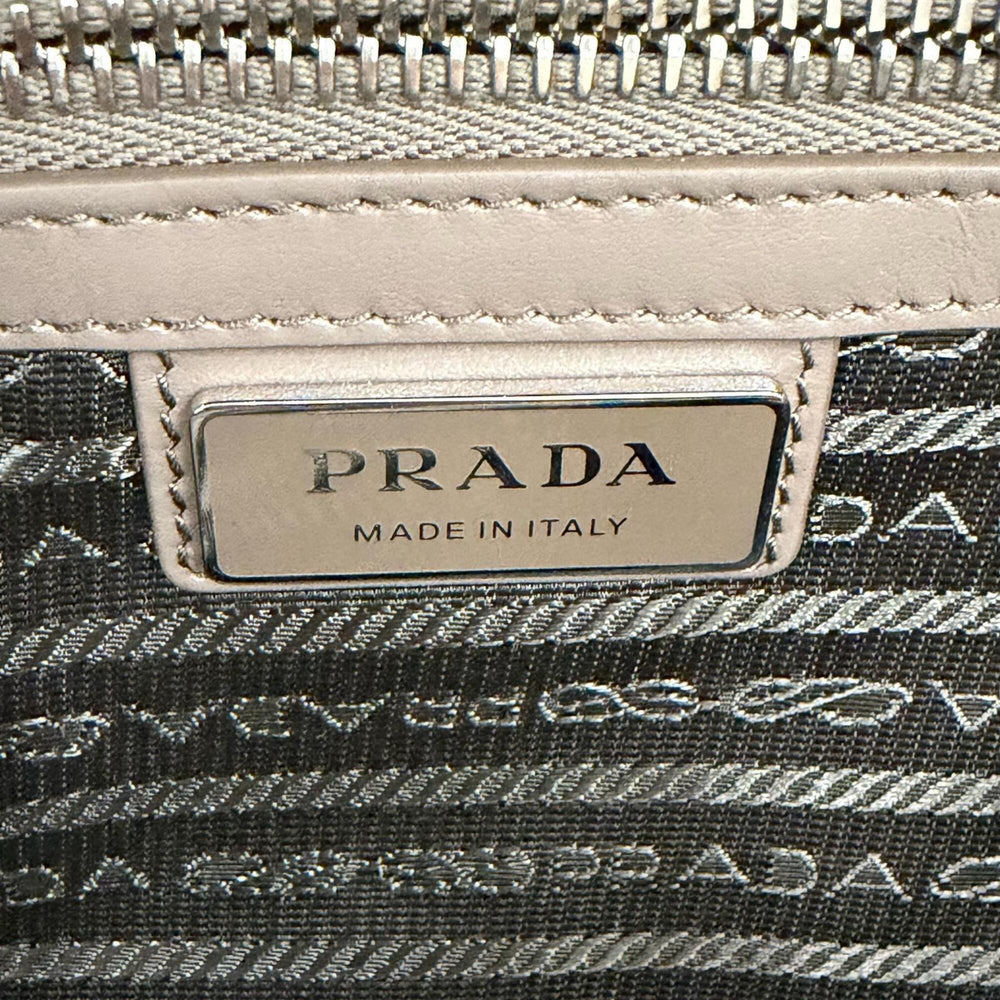 PRADA 2VH181 Triangle Logo Trick Charm Vitello Daino Leather Shoulder Bag, Greige, Made in Italy, Women's, Comes with Dust Highly Recommended! — Like New