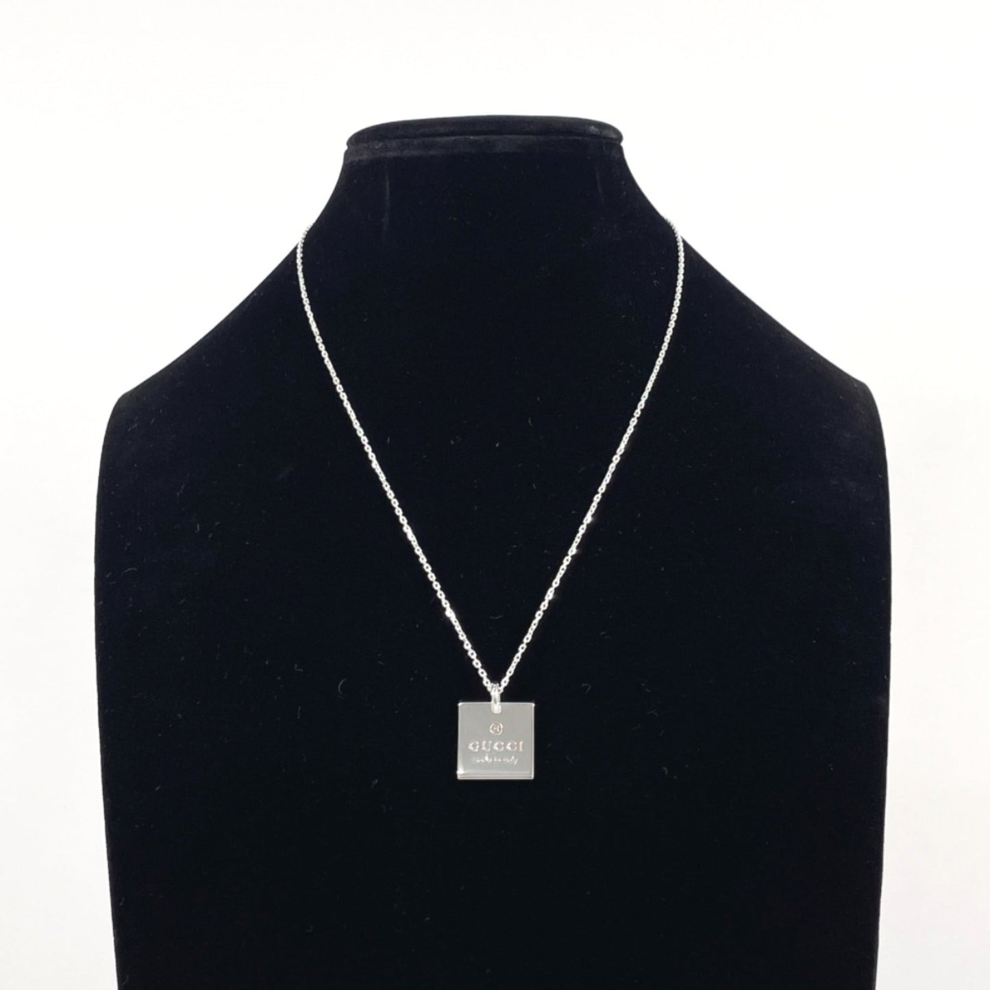 GUCCI Square Plate Necklace in Sterling Silver, Unisex