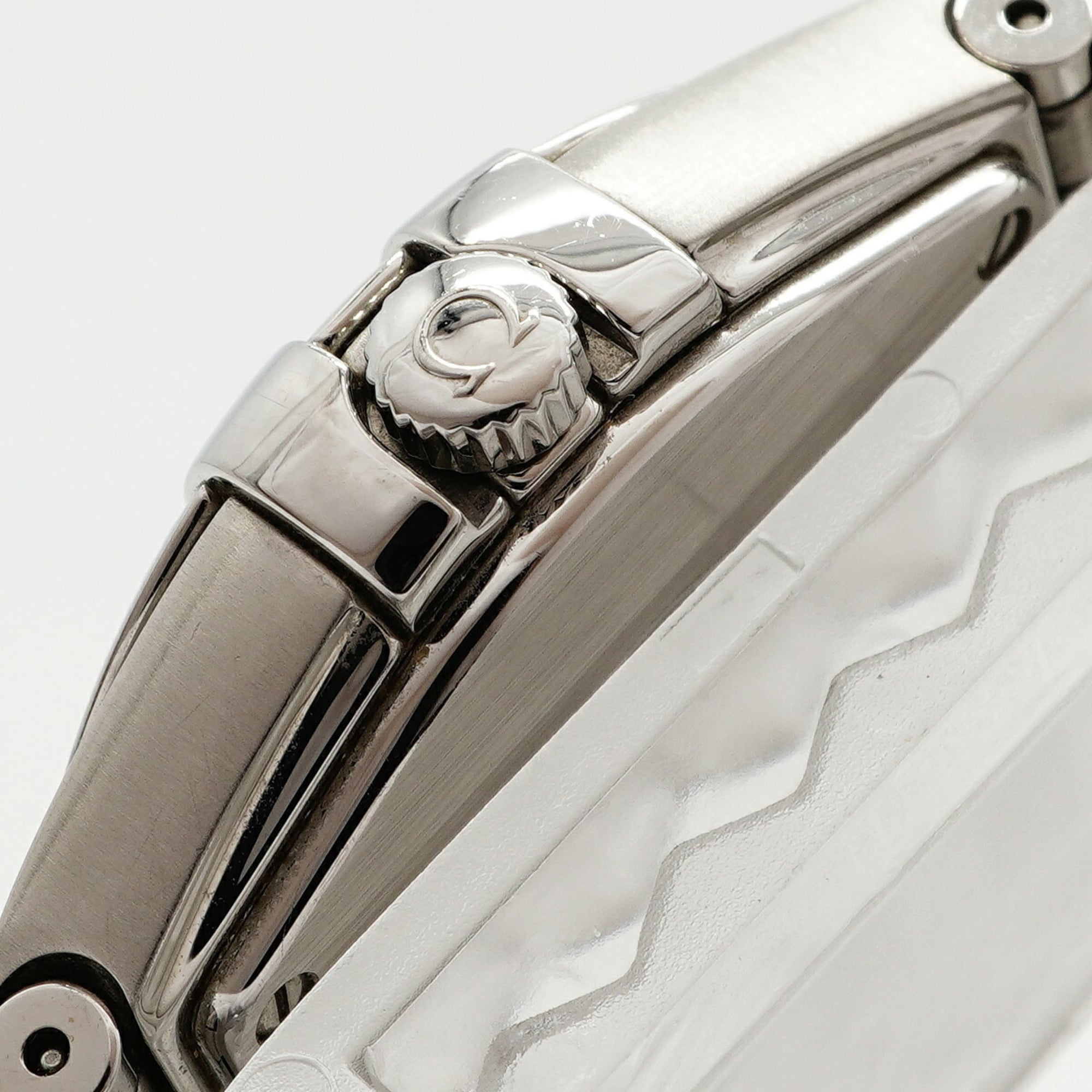 Omega Constellation Plume Diamond 123.10.27.60.55.004 White Dial Women's Watch — Very Good