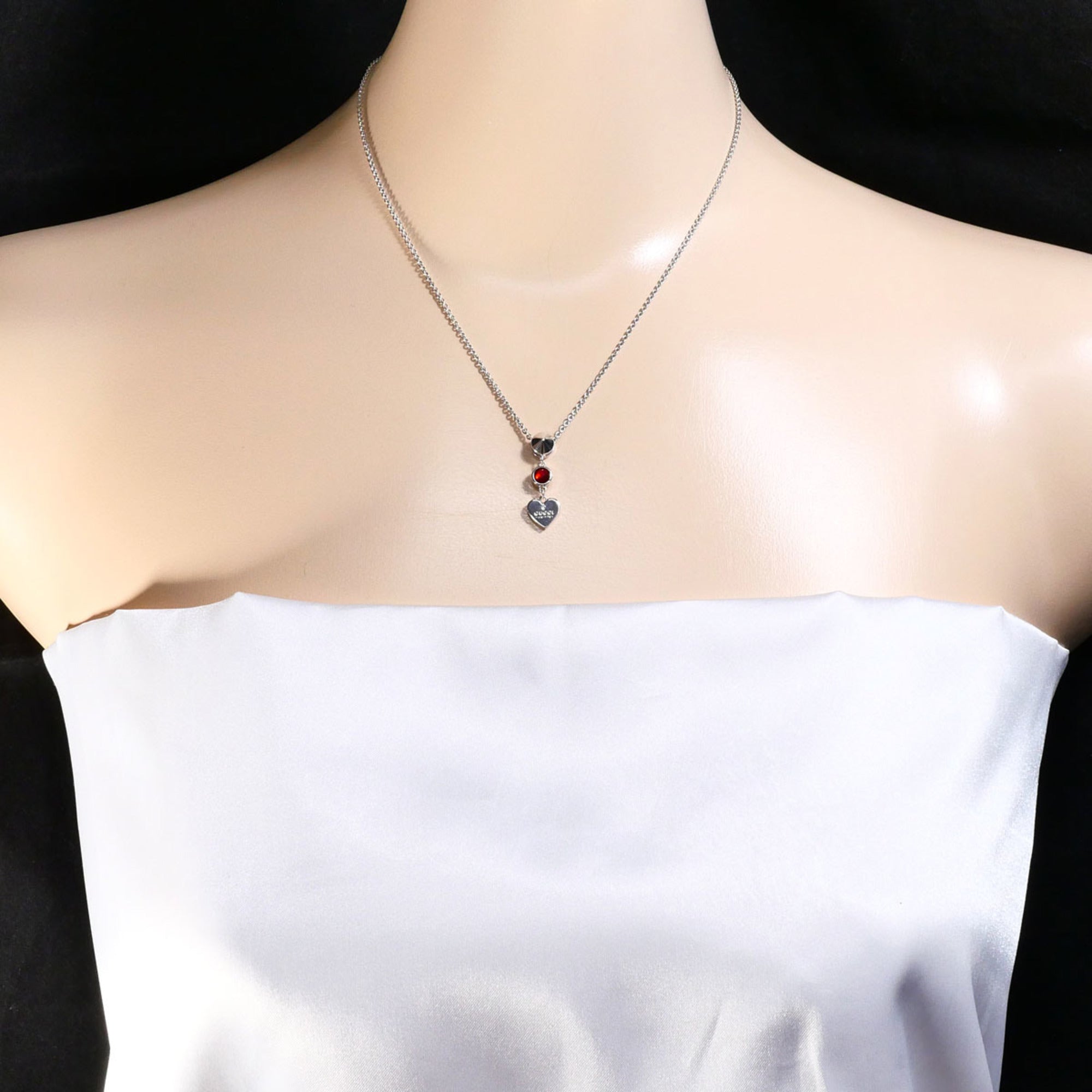 Gucci silver necklace with red topaz, total weight 6.4g, 41cm length, like new, free gift wrapping — Like New
