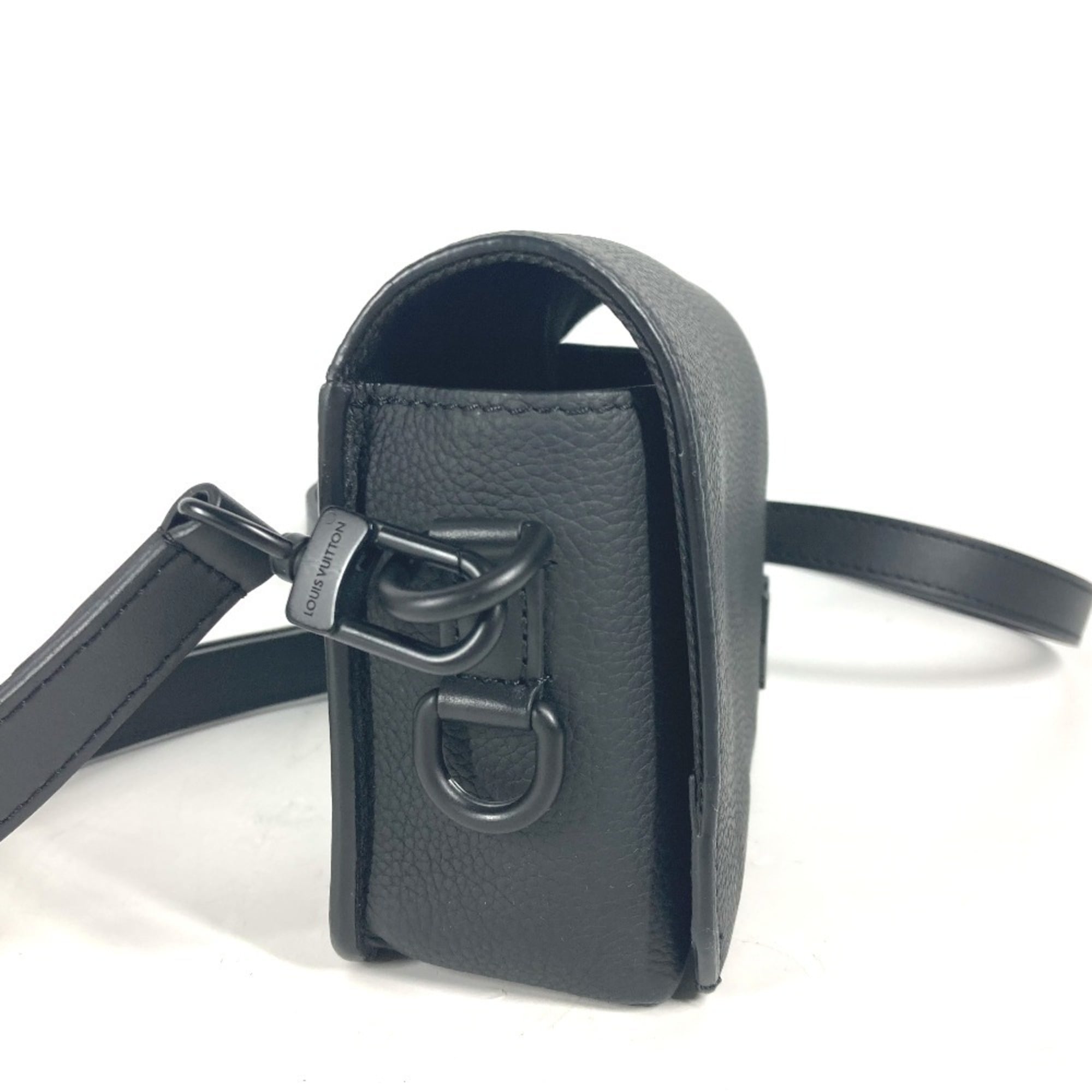 LOUIS VUITTON M82085 LV Aerogram Fast Line Wearable Wallet Pochette Shoulder Bag Men's Black G-240625-10 — Like New