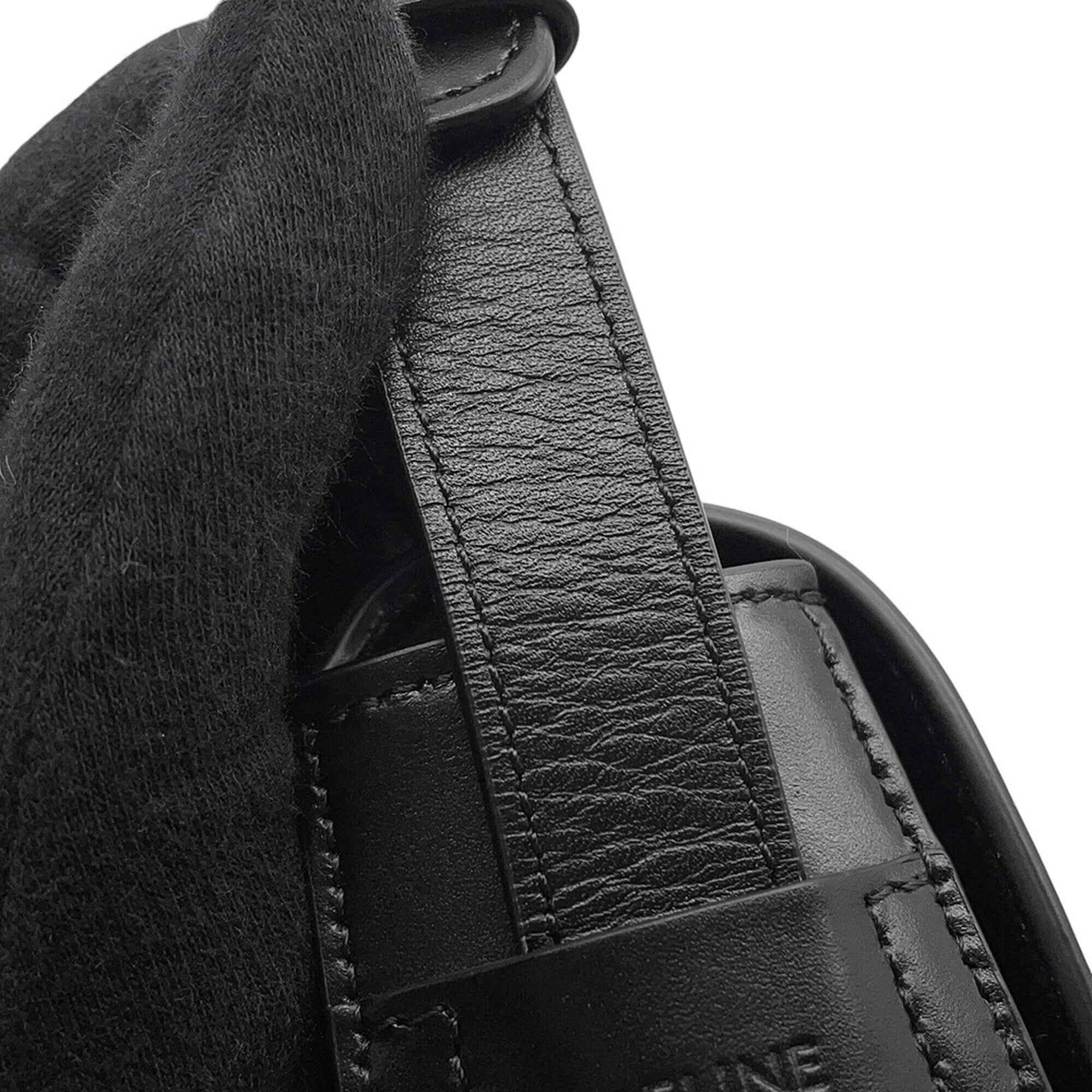 Celine shoulder bag, Maillon Triomphe, calf leather, 193123, black, handbag — Like New