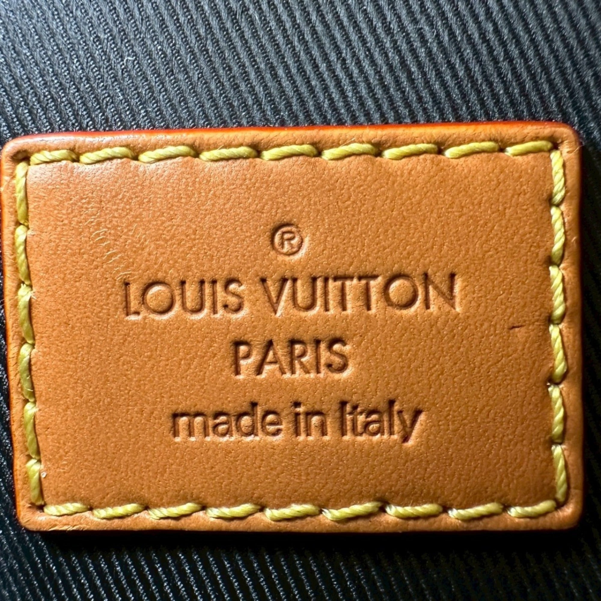 Louis Vuitton Amazon Messenger Bag Damier Giant Geant Canvas N40357 Brown — Like New