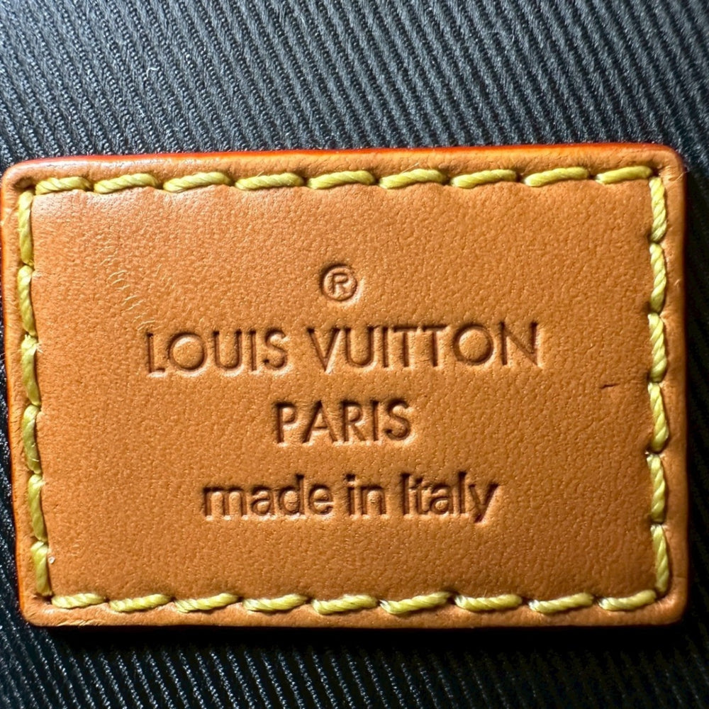Louis Vuitton Amazon Messenger Bag Damier Giant Geant Canvas N40357 Brown — Like New