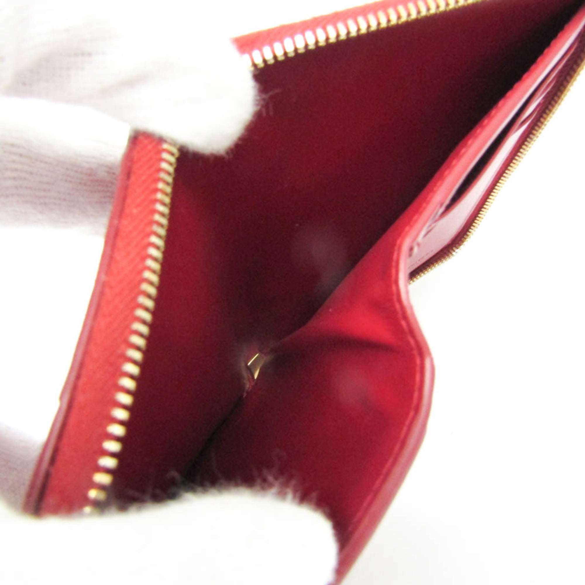 Bottega Veneta Cassette Round Zipper Women,Men Leather Bill Wallet (bi-fold) Red Color