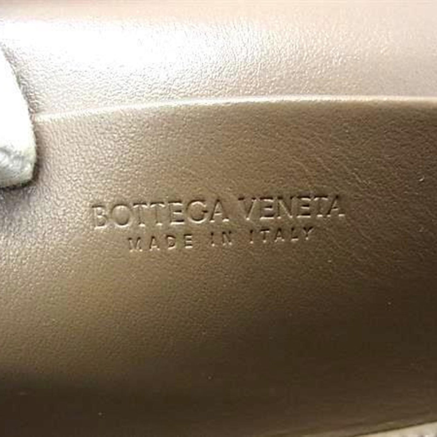 BOTTEGA VENETA Vanity Case for Bottega Veneta Van 789109 in Limestone Leather with Intrecciato Pattern Men and Women
