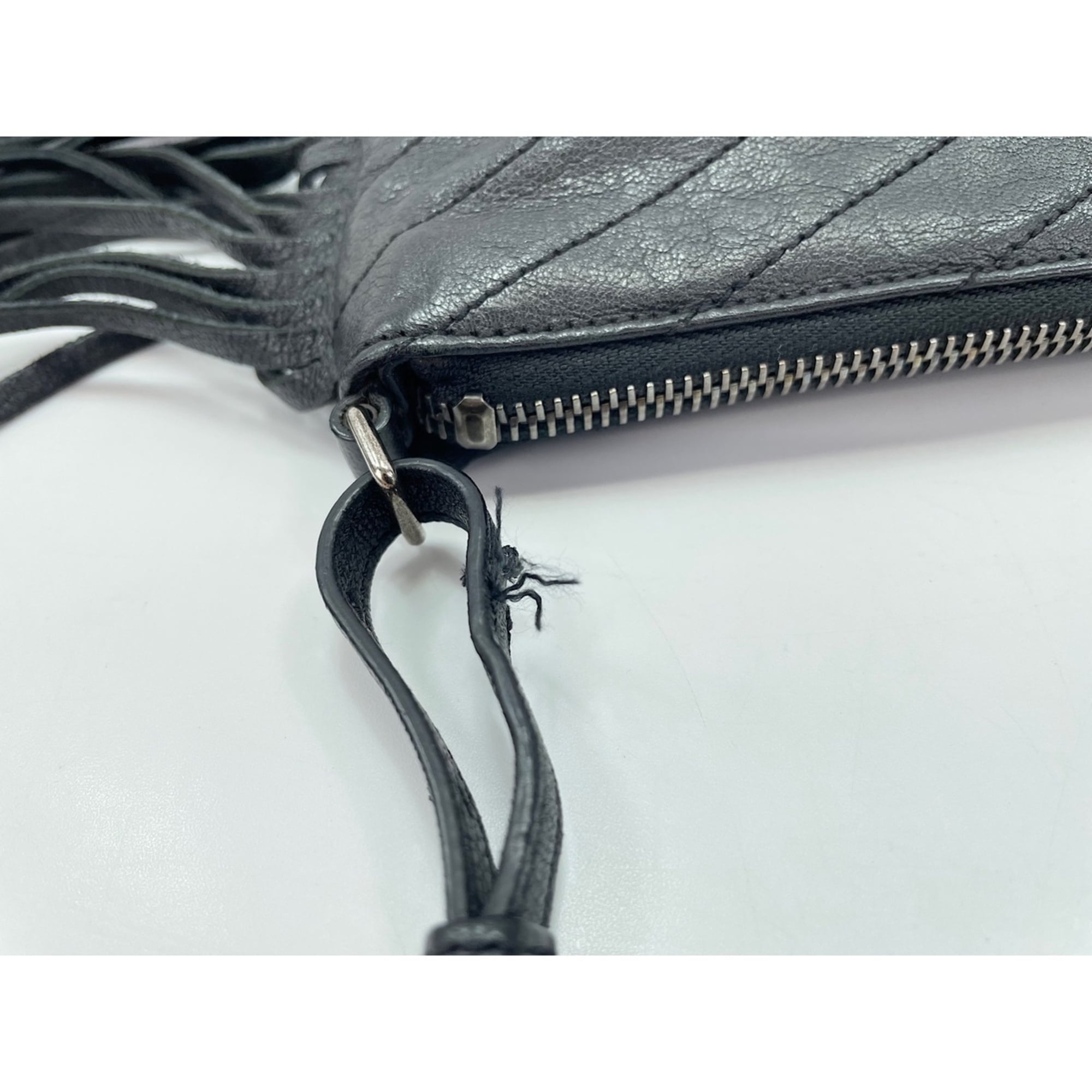 Yves Saint Laurent leather shoulder bag, black — New - Store Return