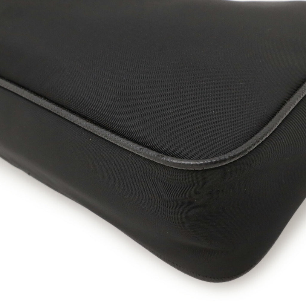 PRADA Triangle Re-Edition 2005 Shoulder Bag in Nylon (Black) 1BH204