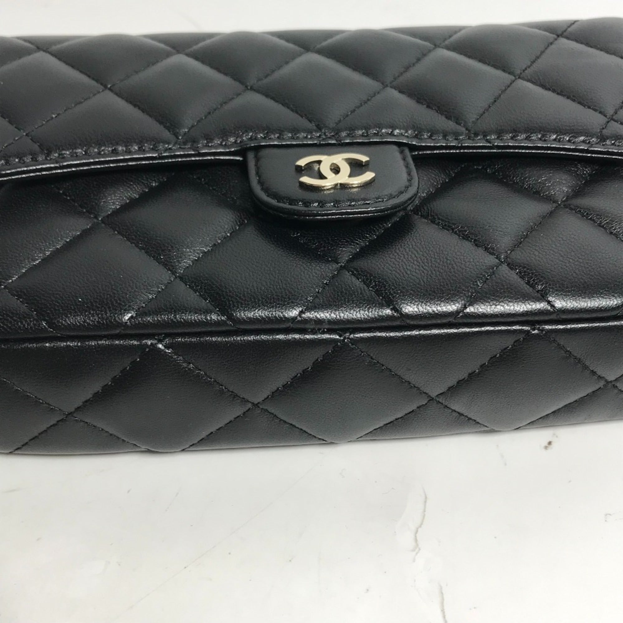 Chanel AP2096 CC Mark Phone Case Wallet CC Crossbody bag Long Wallet Shoulder Bag Black Gold — Like New