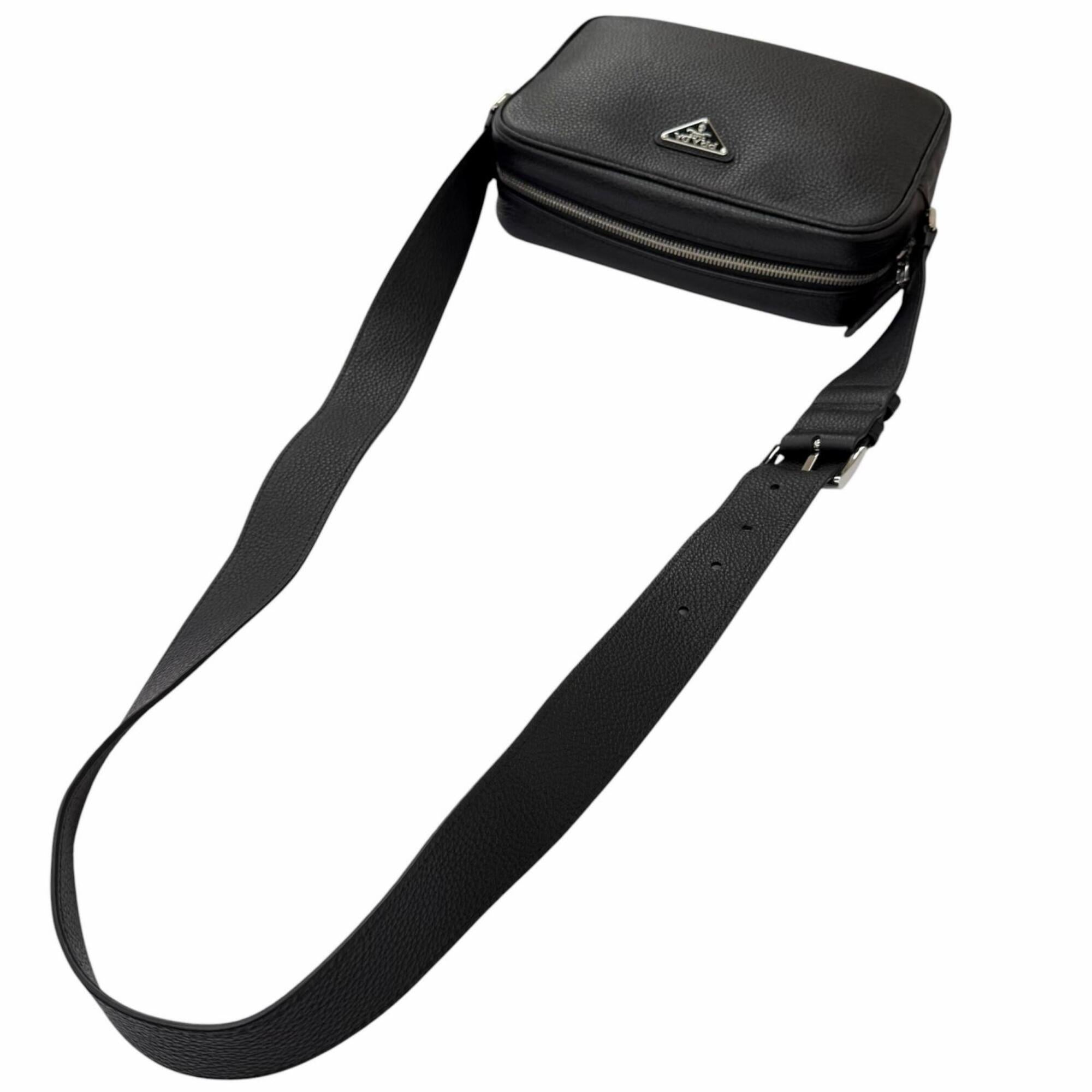 PRADA 2VH189 Leather Triangle Logo Crossbody Shoulder Bag, Black, Made in Italy, Recommended for Men — Like New