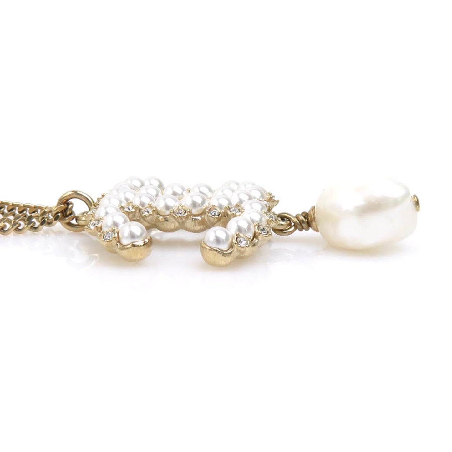 CHANEL Women's Metal Necklace with Faux Pearls in Gold and White (r10876j)