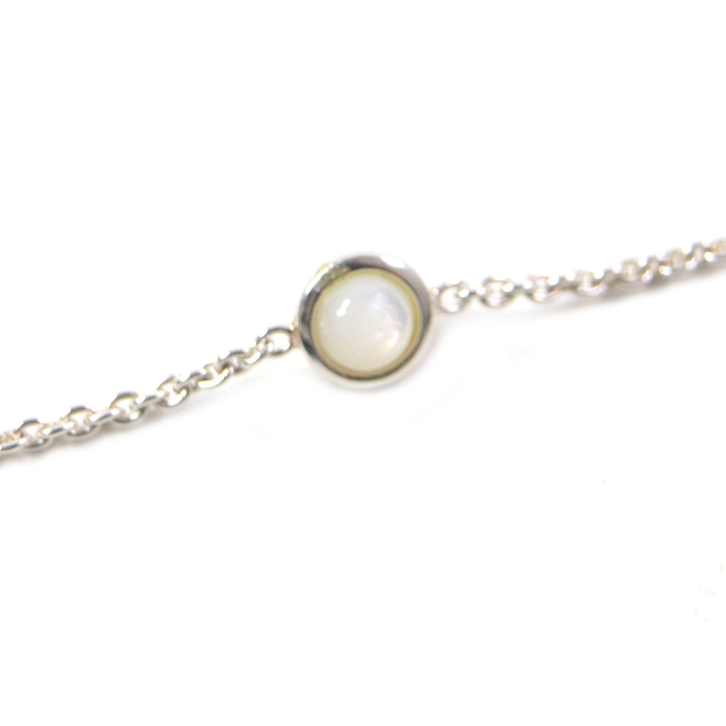GUCCI 527393 Double G Mother-of-Pearl Flower Chain Bracelet, SV925 Silver, White, Size 17, Includes Dust Bag, Made in Italy, Weight 5.56g, Women's