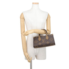 Louis Vuitton handbag Monogram Reverse Giant OnTheGo EW Chain M14236 LOUIS VUITTON — Like New