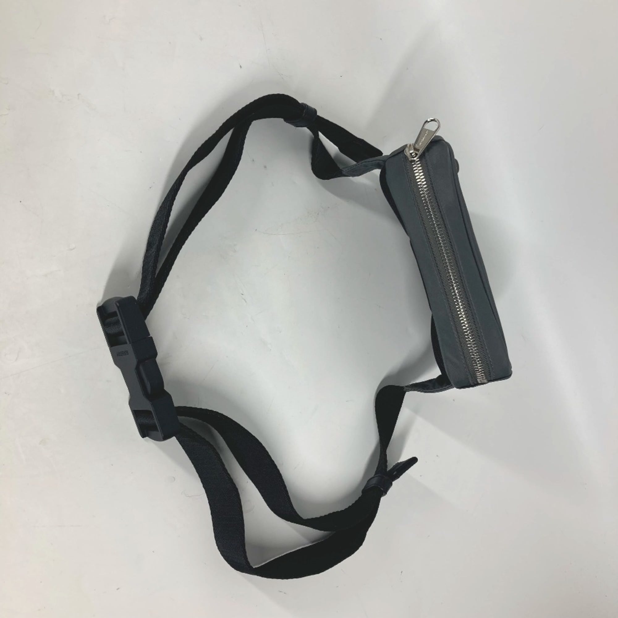 BURBERRY 8052888 Cross Belt Bag Waist Pouch Body Nylon Men's Grey — New - Store Return