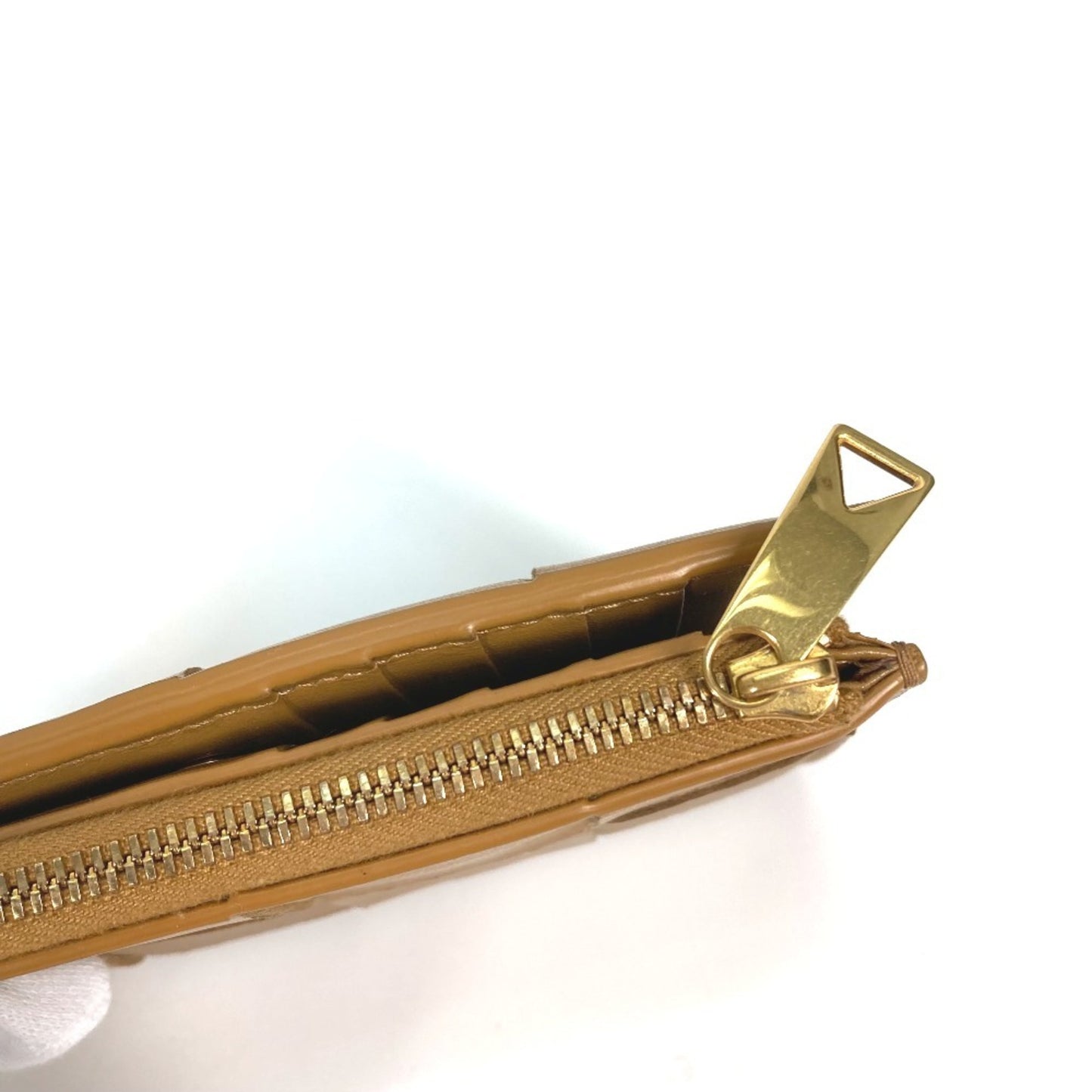 BOTTEGA VENETA 667130 Compact Cassette Wallet, Medium, Bi-fold Zipper Intrecciato Leather, Women's, Beige