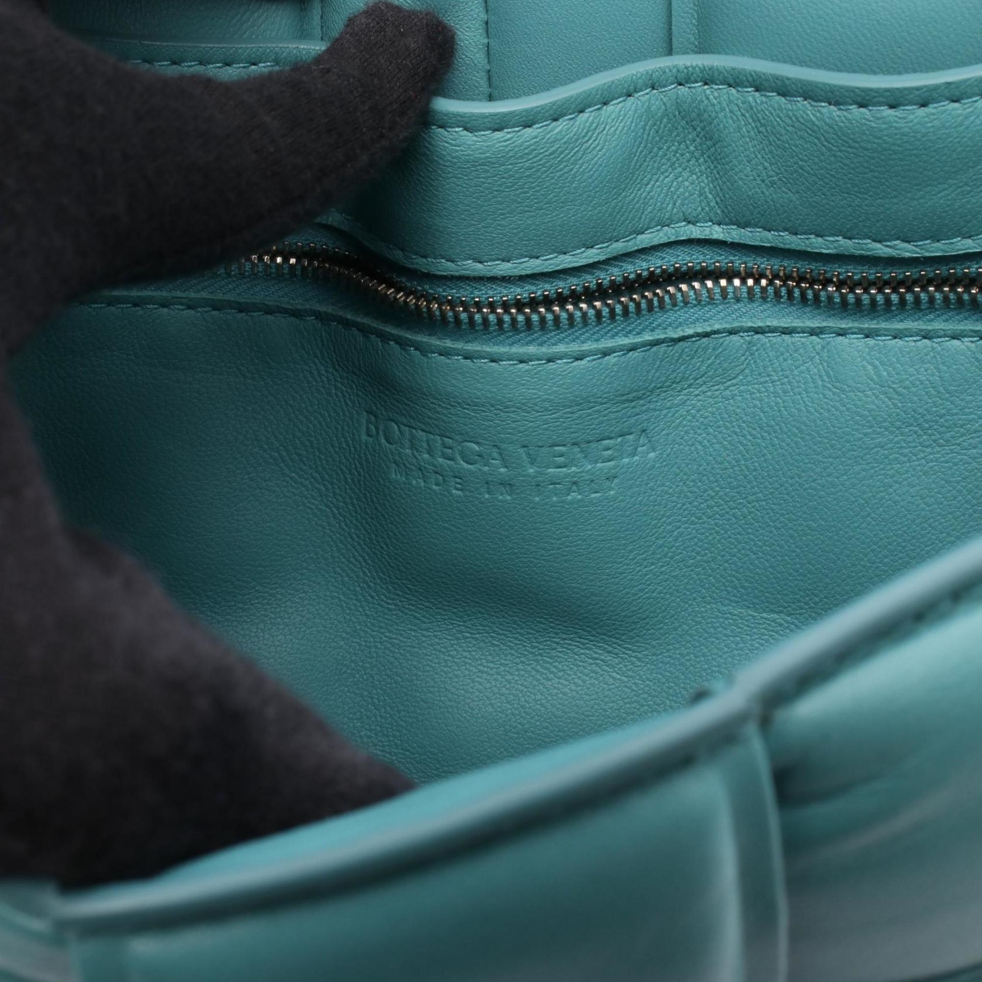 Bottega Veneta Padded Cassette Intrecciato Shoulder Bag in Blue Leather for Women