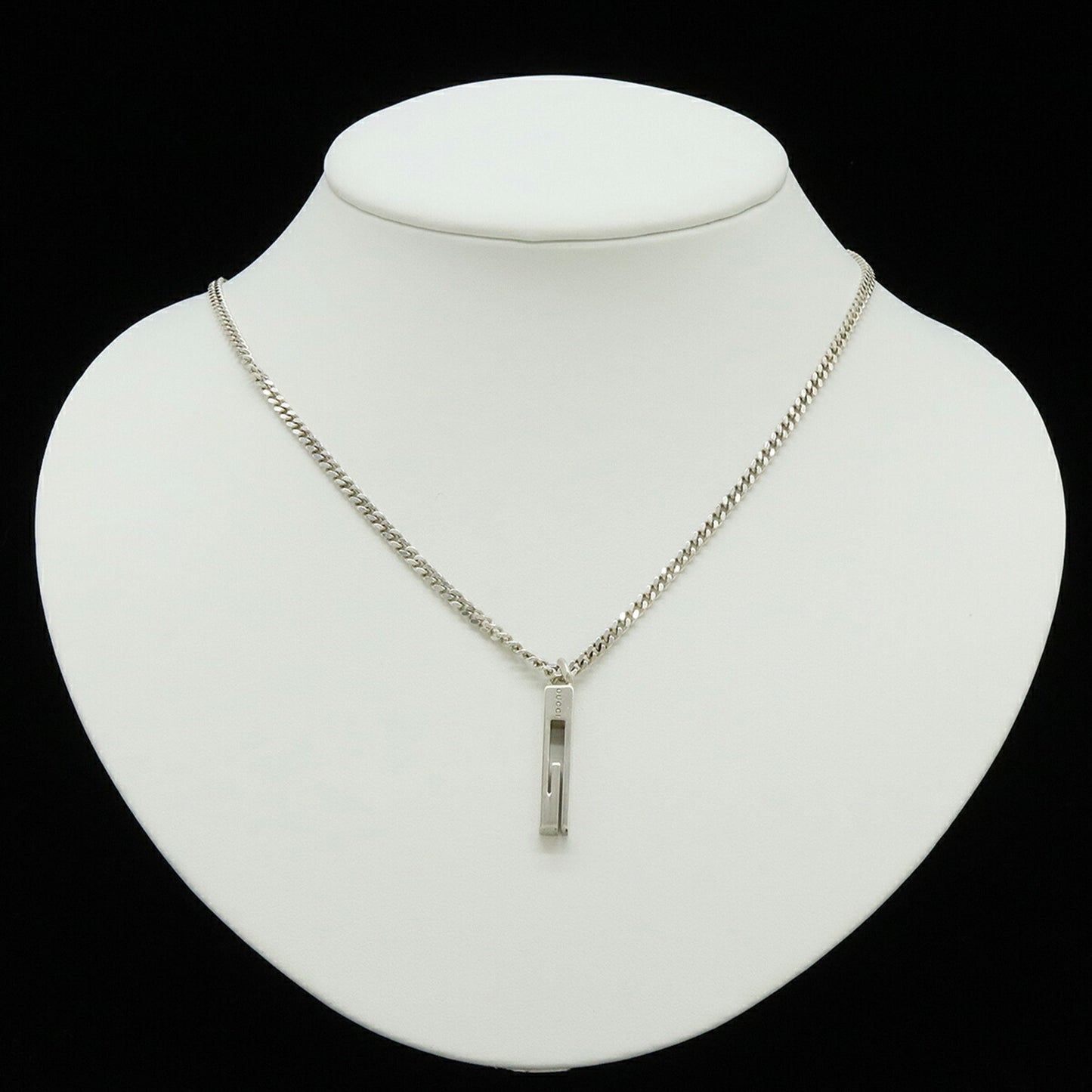 GUCCI G motif plate pendant necklace with chain in Ag925, SV925 and silver (225055)