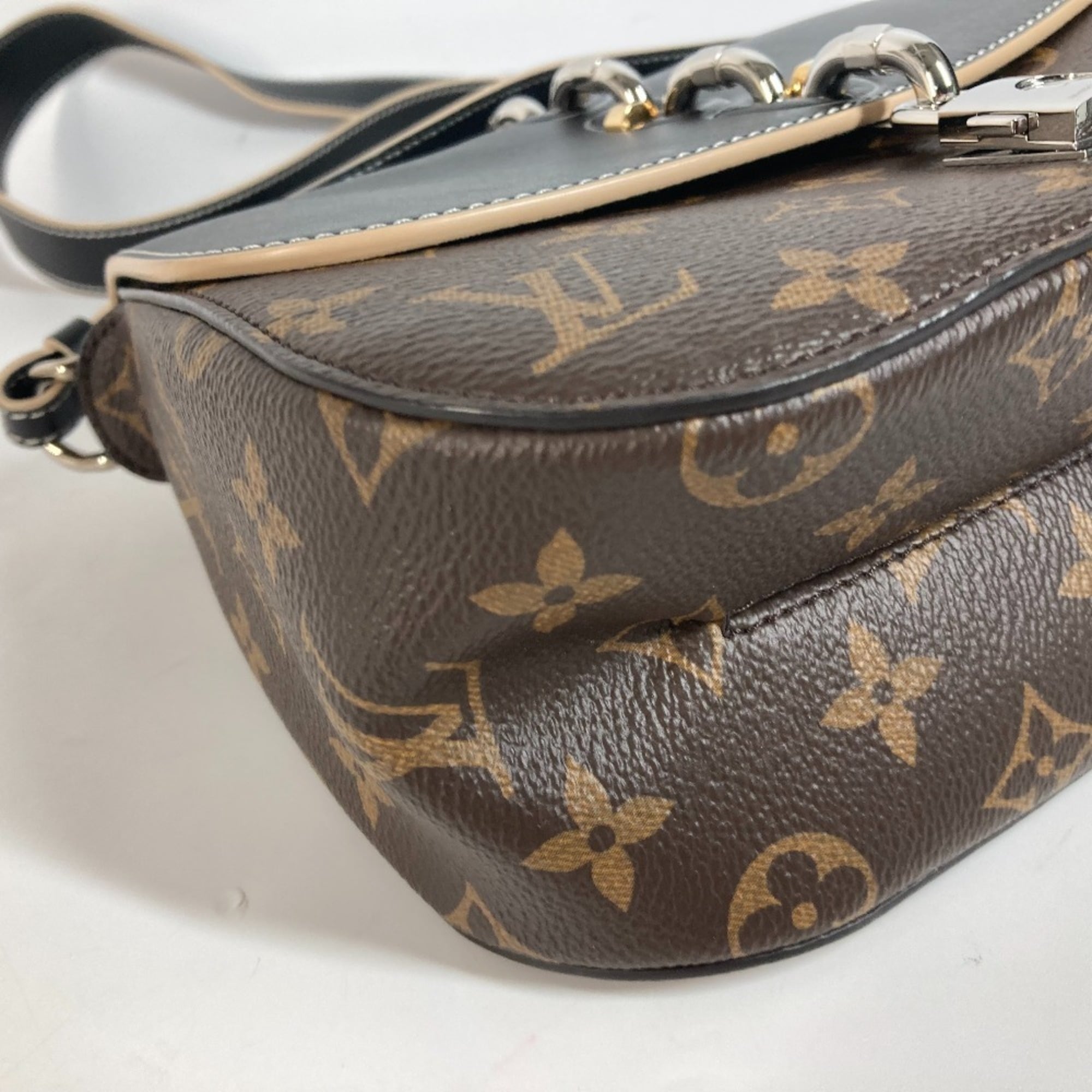 LOUIS VUITTON M44115 Monogram Chain It PM Bag Handbag Shoulder Canvas Women's Brown MO-240721-2 — Like New