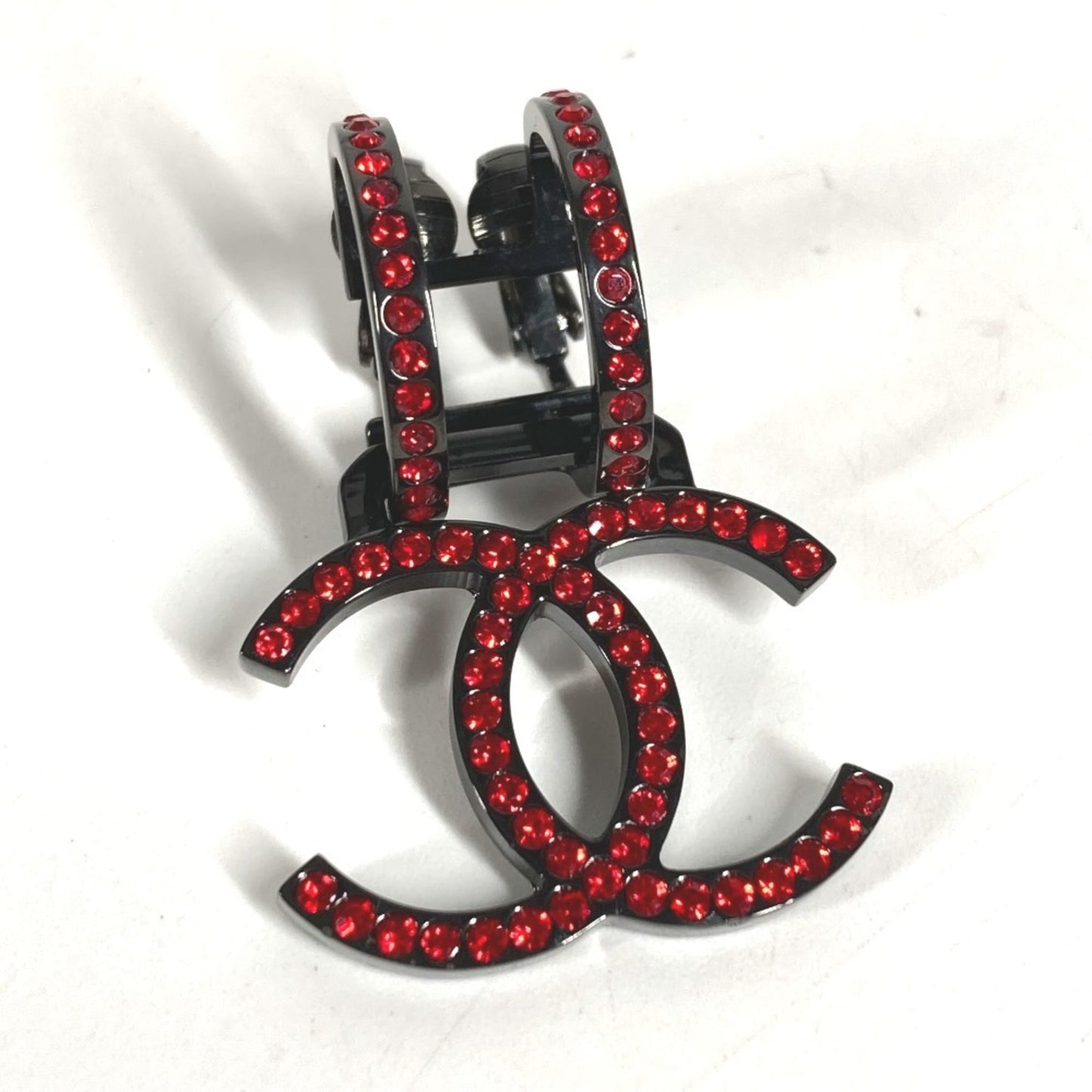 CHANEL B17S Crystal Coco Mark Swing Rhinestone Earrings, Single Ear, CC Logo, Metal, Women's, Red