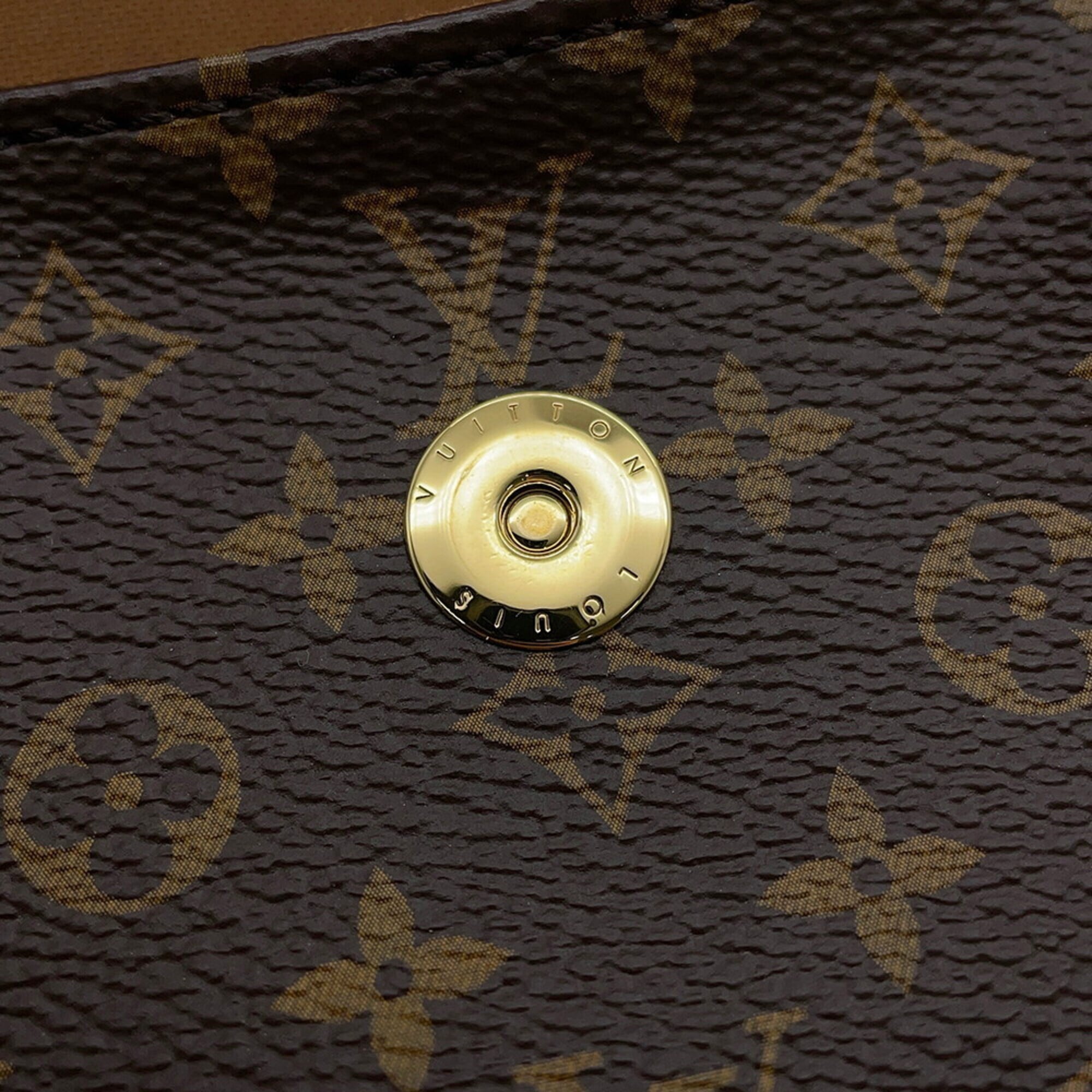 Louis Vuitton Monogram Solo Waist Bag M11613 LOUIS VUITTON 2-way Shoulder Handbag — Like New