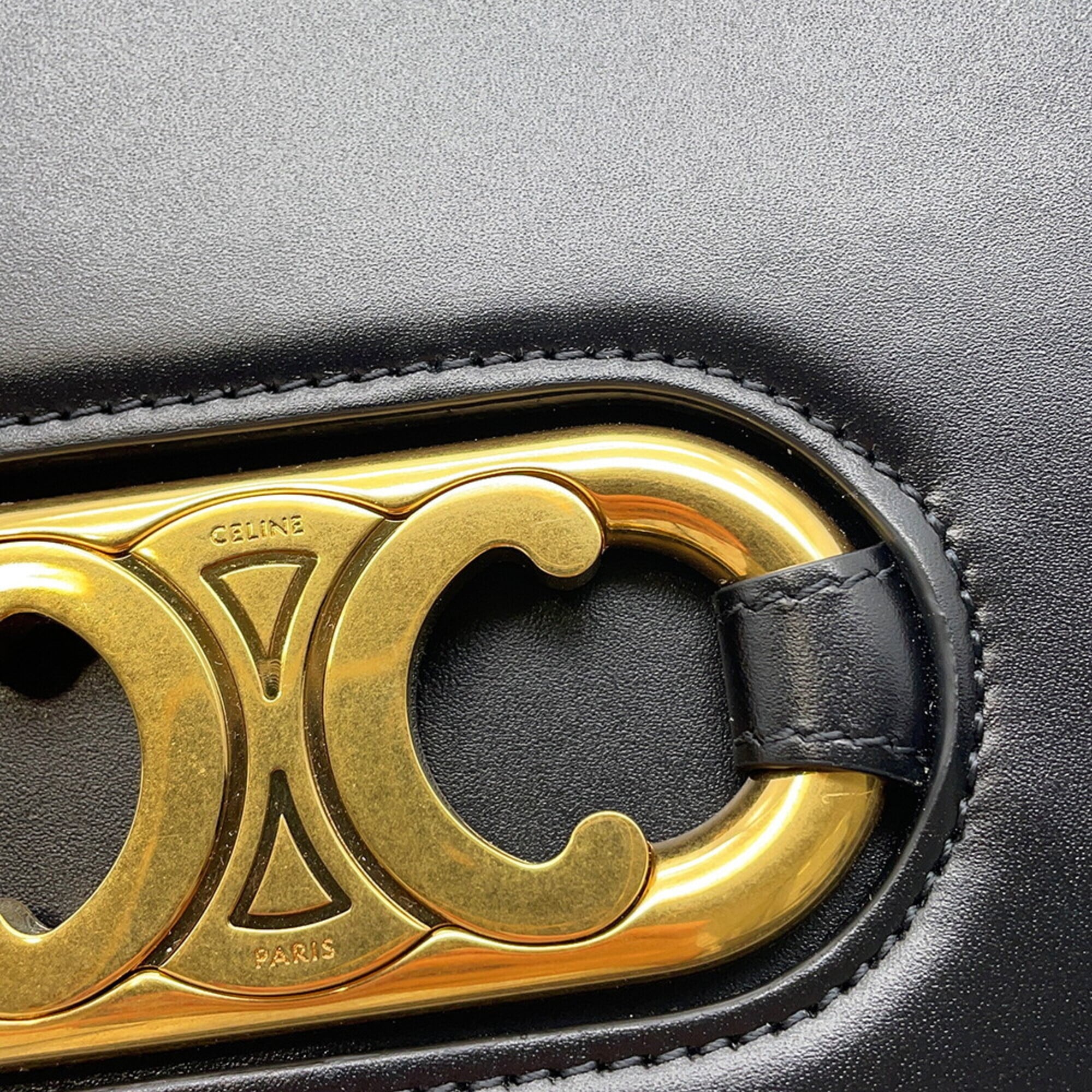Celine shoulder bag, Maillon Triomphe, calf leather, 193123, black, handbag — Like New