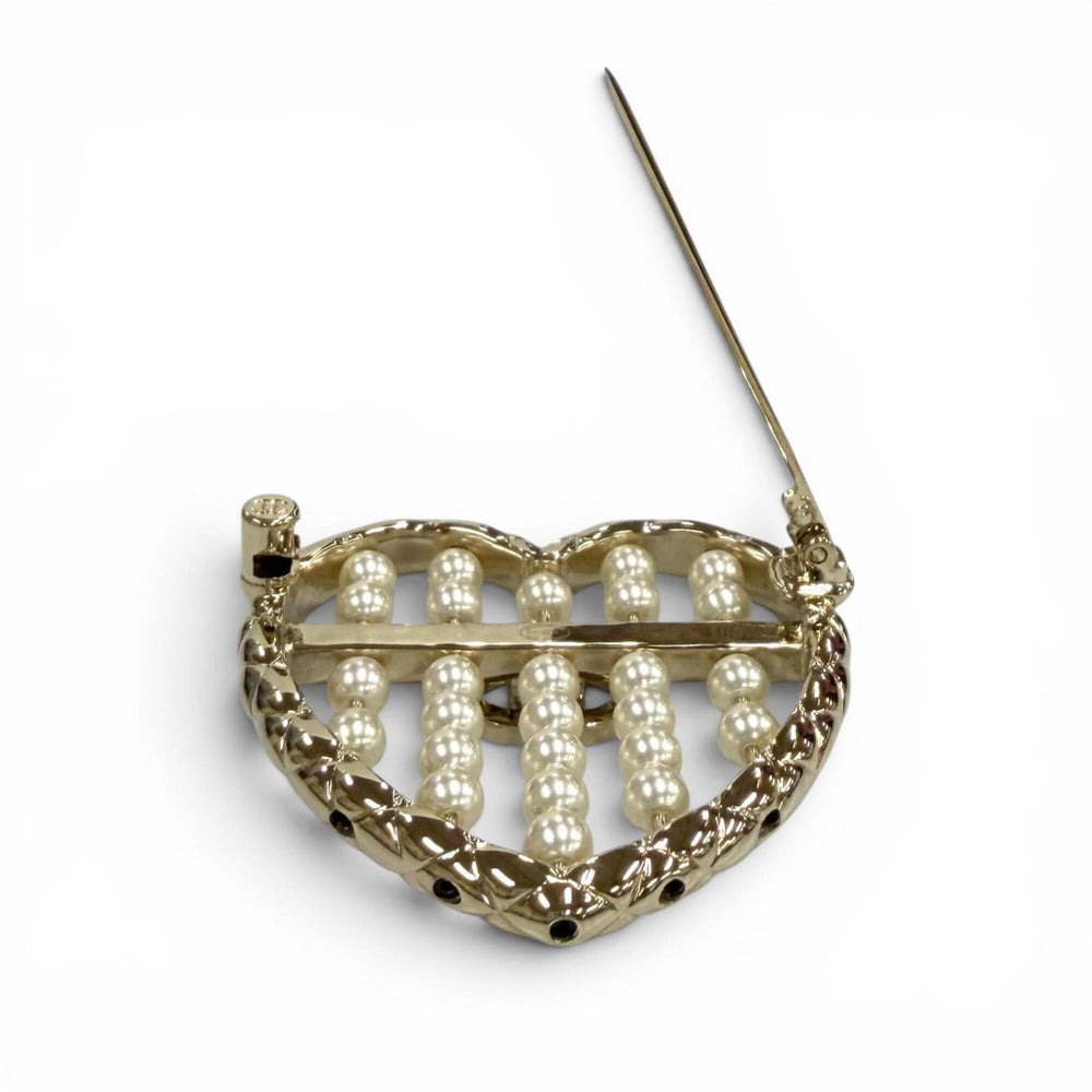 CHANEL B25A ABG046 Coco Mark Matelassé Heart Brooch, Gold and White, Made in Italy, Women's, with Box Dust Bag — Like New