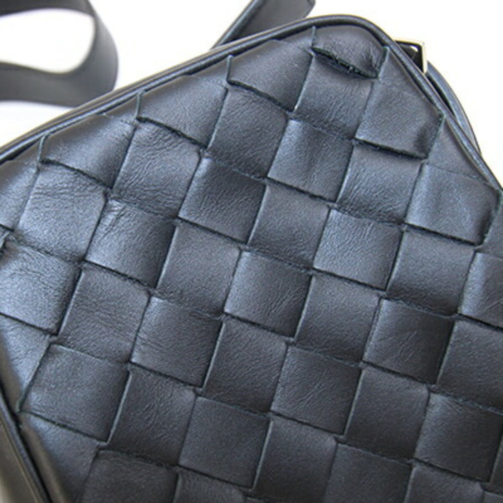 Bottega Veneta Intrecciato Shoulder Bag 743214 Black Leather Crossbody Pouch Smartphone for Men and Women BOTTEGA VENETA — Like New