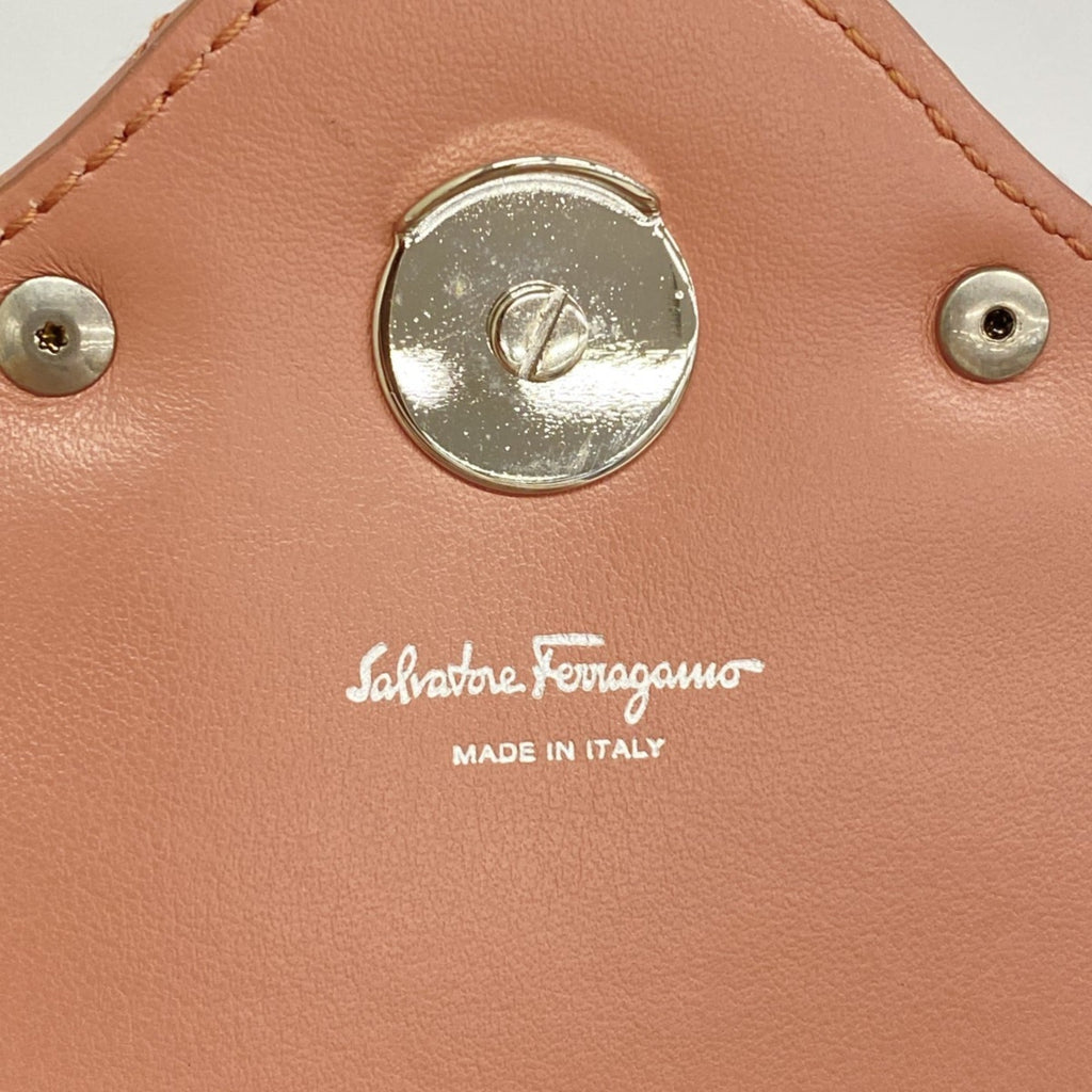 Salvatore Ferragamo Gancini shoulder bag in pink leather