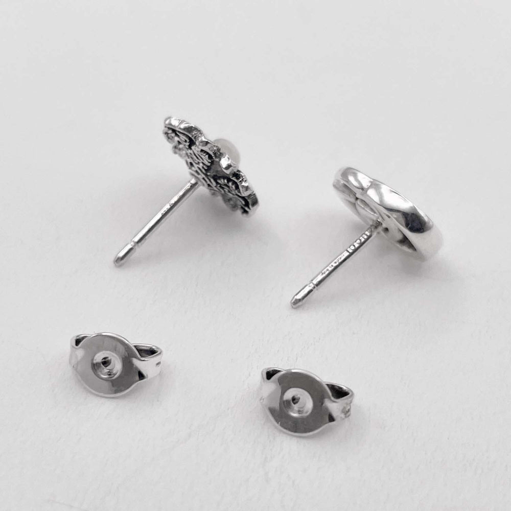 GUCCI Double G Logo Flower Earrings GG SV925 Shell Silver Women's — Like New