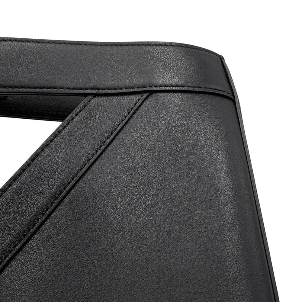 Yves Saint Laurent Saint Laurent Paris handbag, Y bucket style, calf leather, 808224, SAINT LAURENT PARIS, 2-way, black — Like New