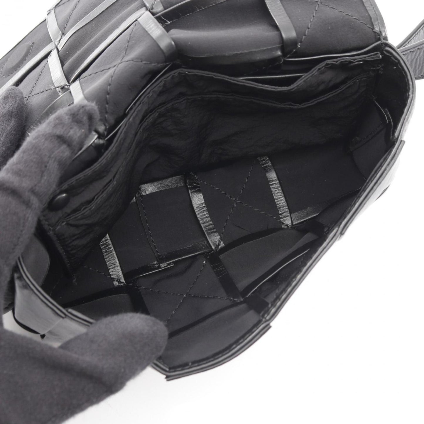 Bottega Veneta Cassette Belt Bag, Waist Body Leather, Men's, Black, 651053