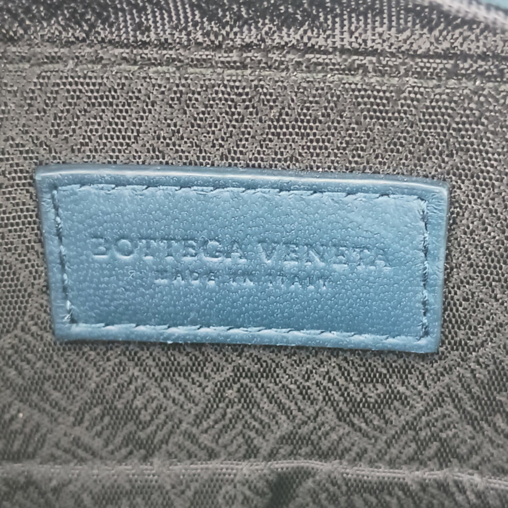 BOTTEGA VENETA Intrecciato Small The Valve Shoulder/Crossbody Bag 592692 VO0BI Blue Leather for Men and Women — Like New