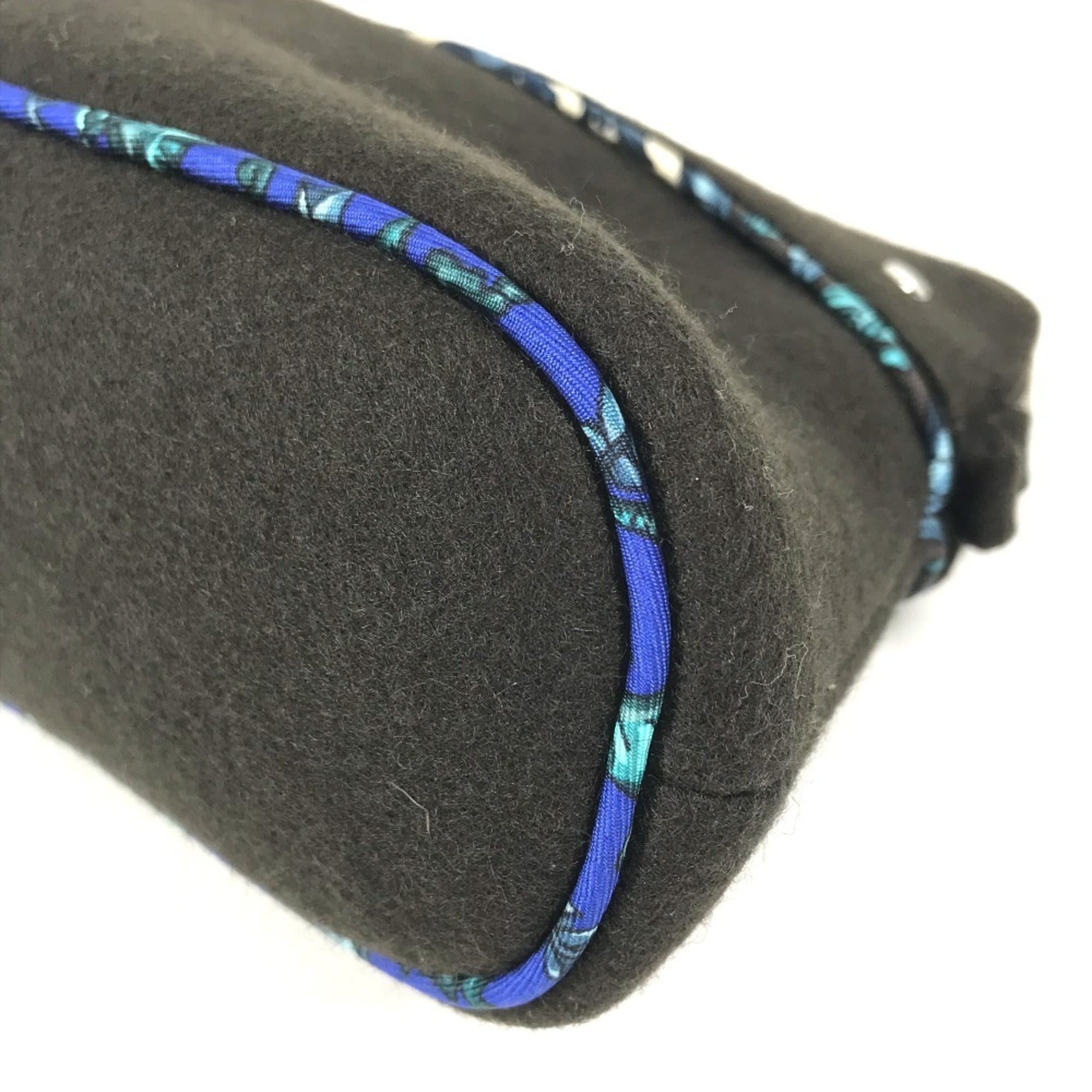 HERMES Serie Logo Makeup Pouch Felt Silk Women's Black — Like New