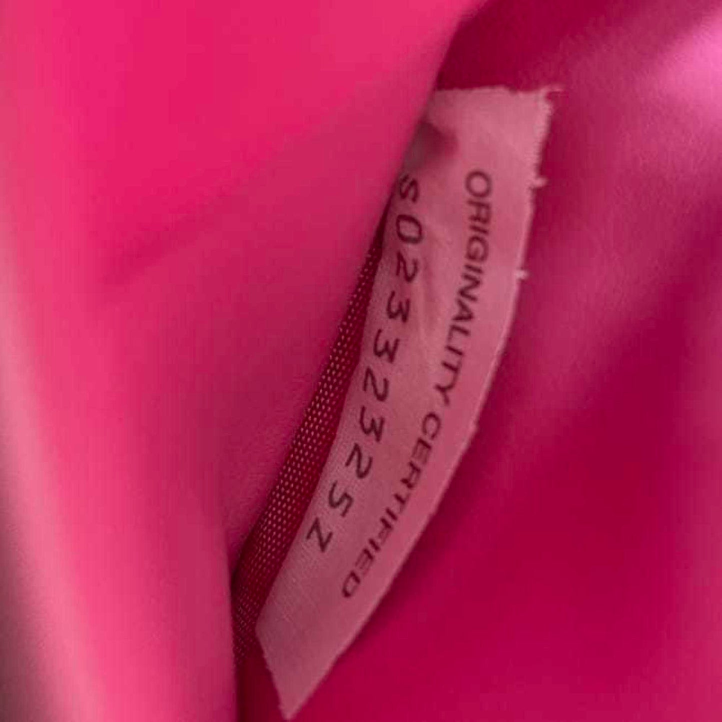 Bottega Veneta bifold wallet f-24680 pink intrecciato leather S02332325Z BOTTEGA VENETA compact for men and women.